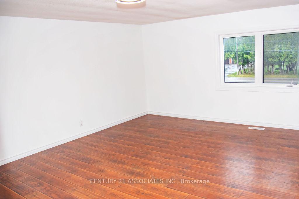 Photo 9 of 84 Balm Beach Road E, Tiny, Rural Tiny — HOMEH