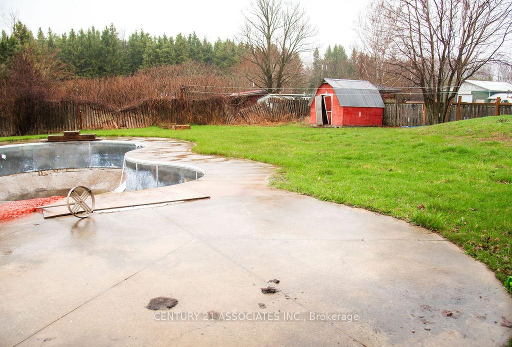 Photo 13 of 84 Balm Beach Road E, Tiny, Rural Tiny — HOMEH