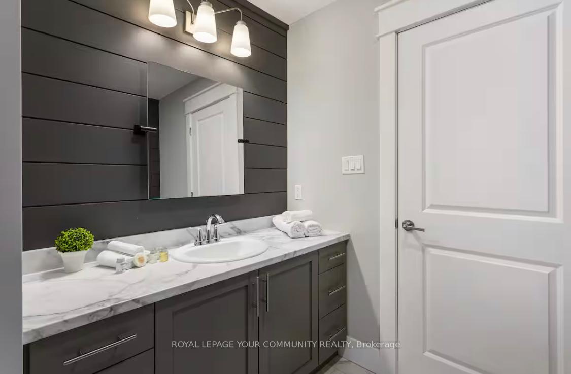 Photo 17 of 1728 Champlain Road, Tiny, Rural Tiny — HOMEH