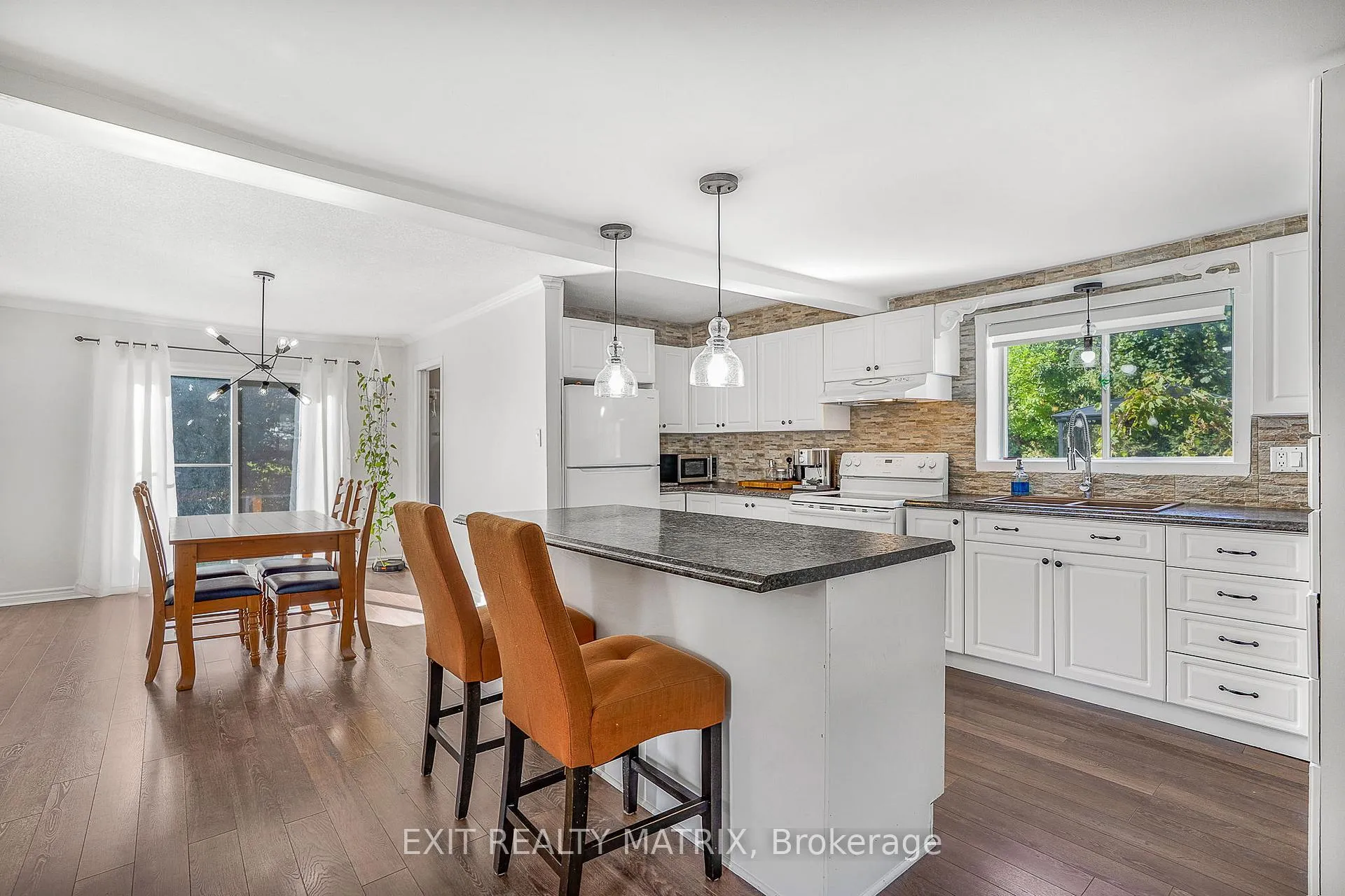Photo 7 of 965 Marston Street, Champlain, L'Orignal — HOMEH