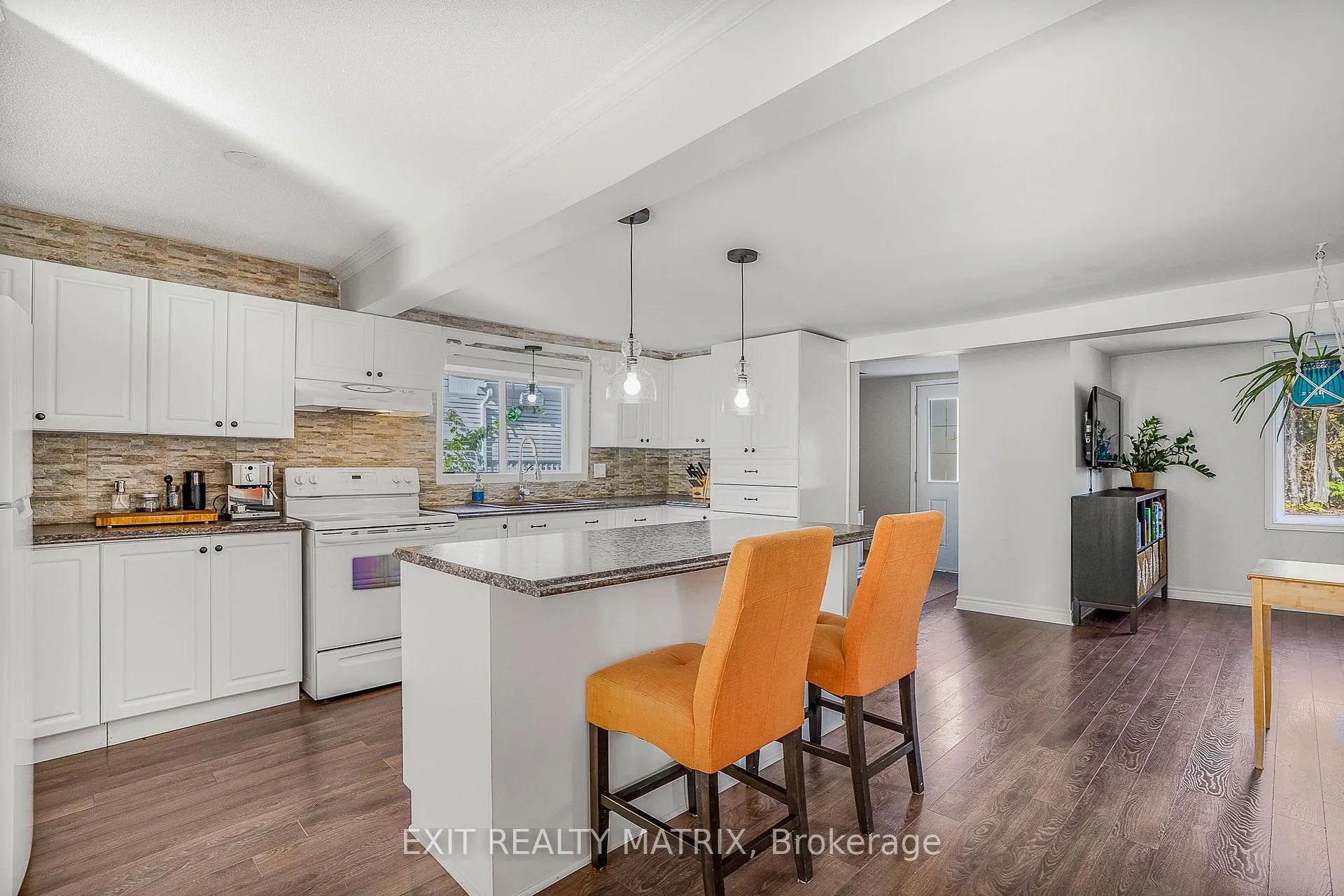 Photo 10 of 965 Marston Street, Champlain, L'Orignal — HOMEH