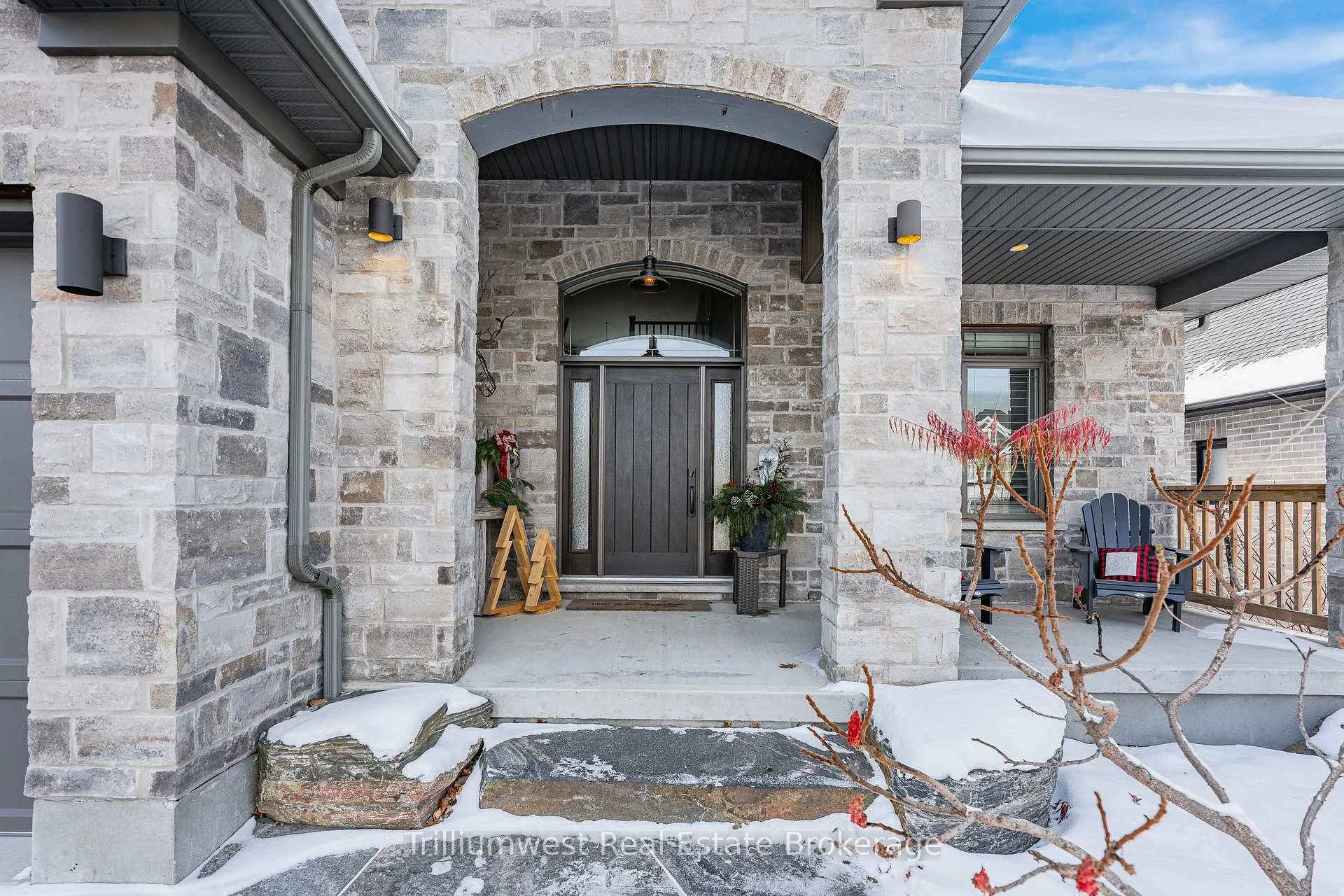 Photo 2 of 45 Zaduk Place, Guelph, Kortright East — HOMEH