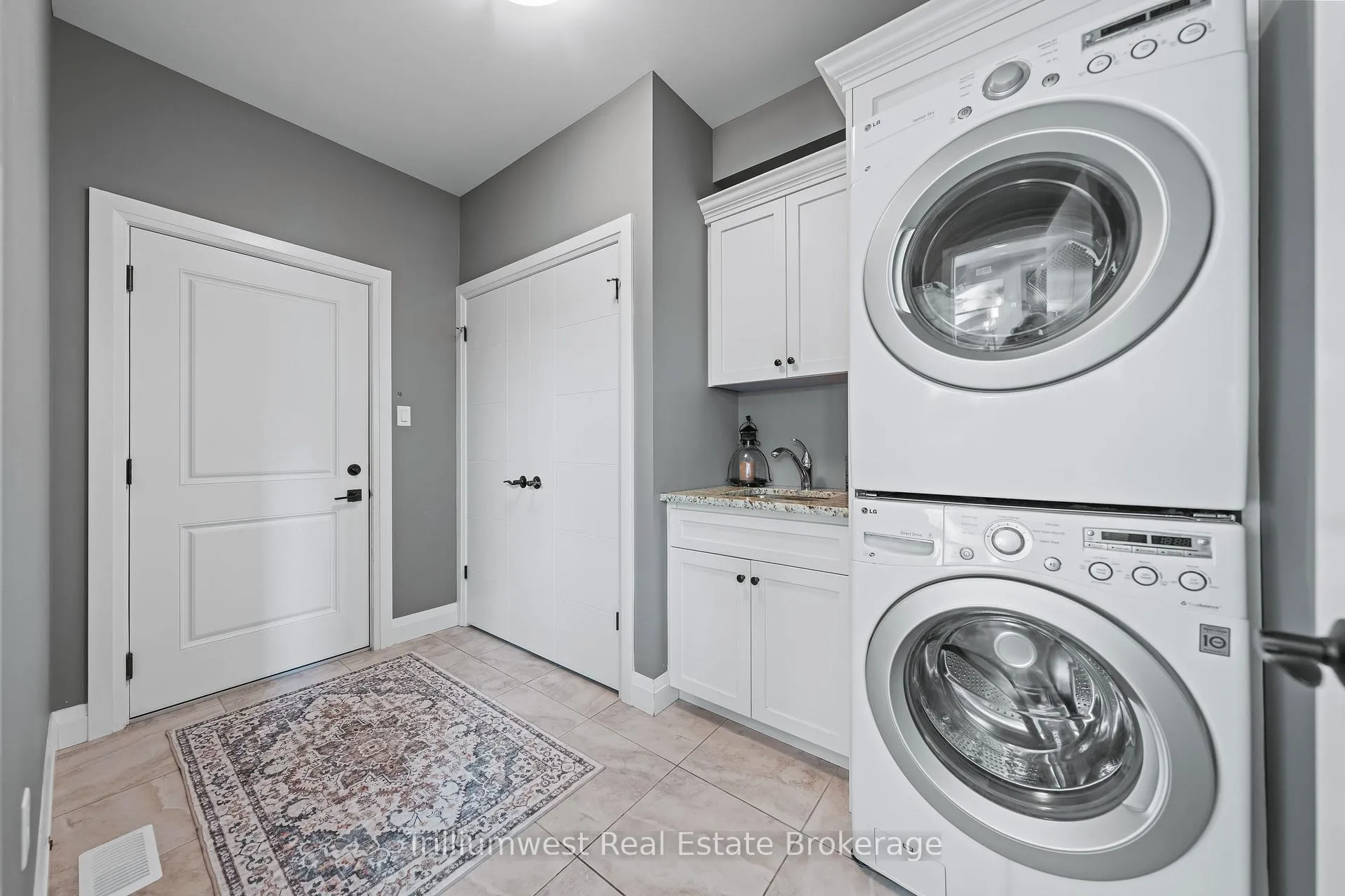 Photo 21 of 45 Zaduk Place, Guelph, Kortright East — HOMEH
