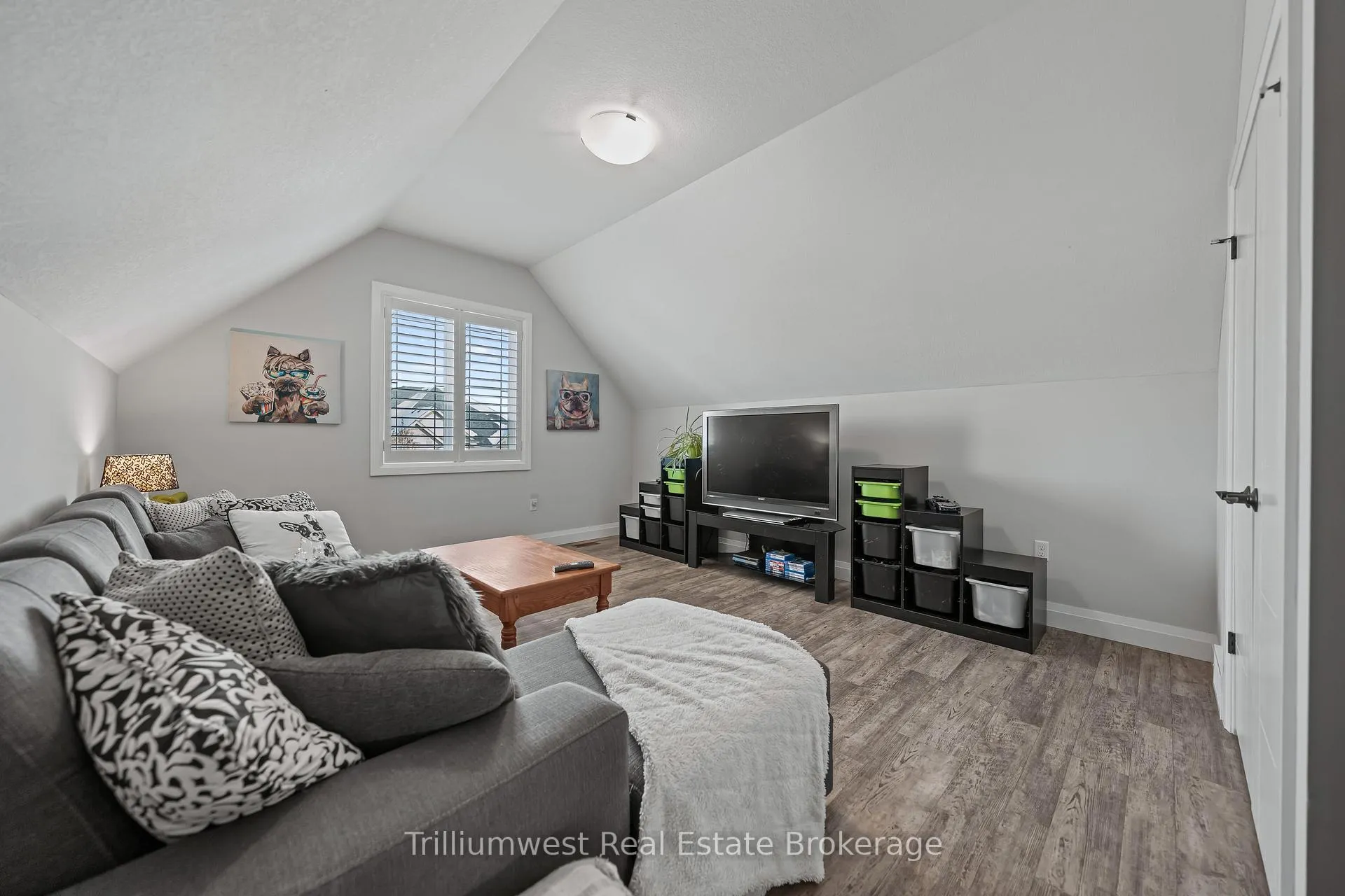 Photo 26 of 45 Zaduk Place, Guelph, Kortright East — HOMEH