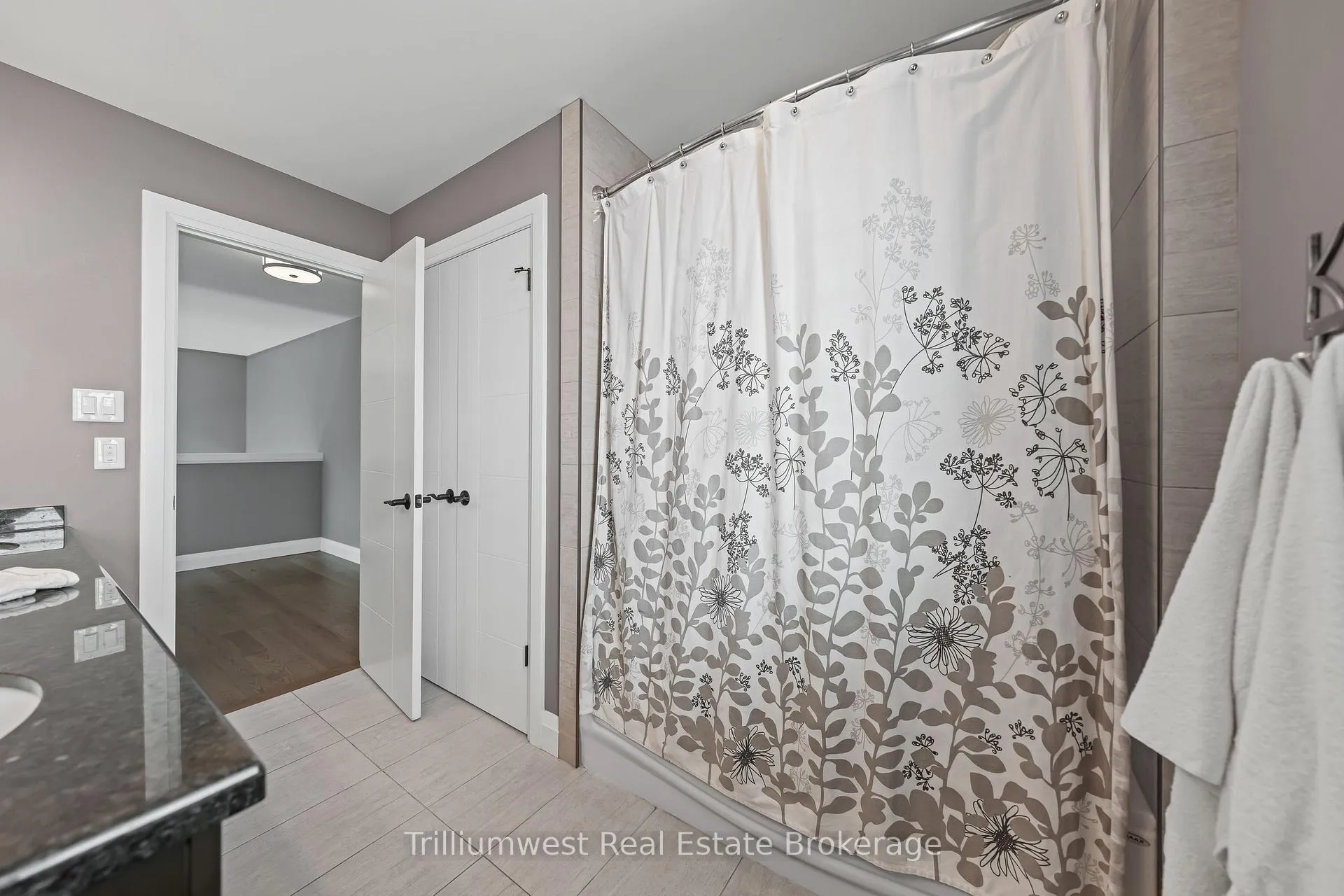 Photo 30 of 45 Zaduk Place, Guelph, Kortright East — HOMEH