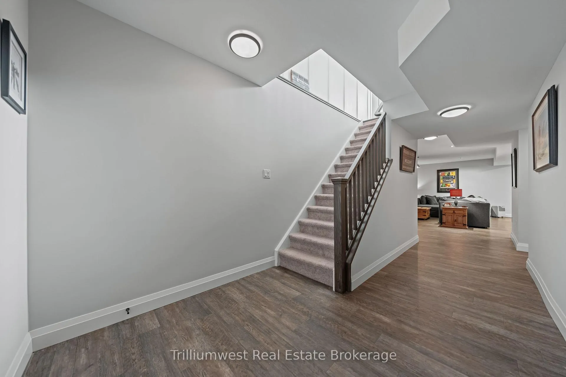 Photo 31 of 45 Zaduk Place, Guelph, Kortright East — HOMEH