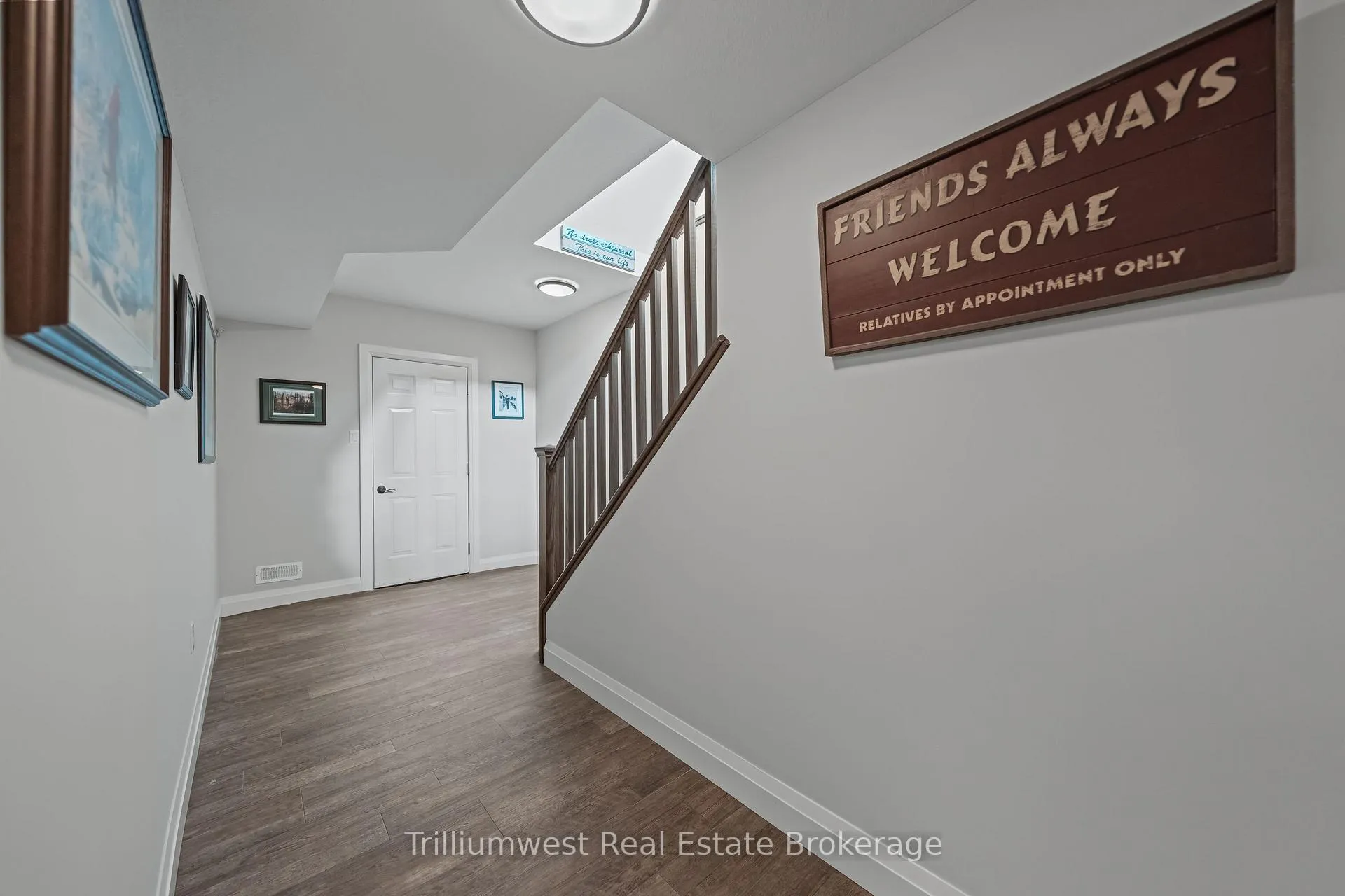 Photo 32 of 45 Zaduk Place, Guelph, Kortright East — HOMEH