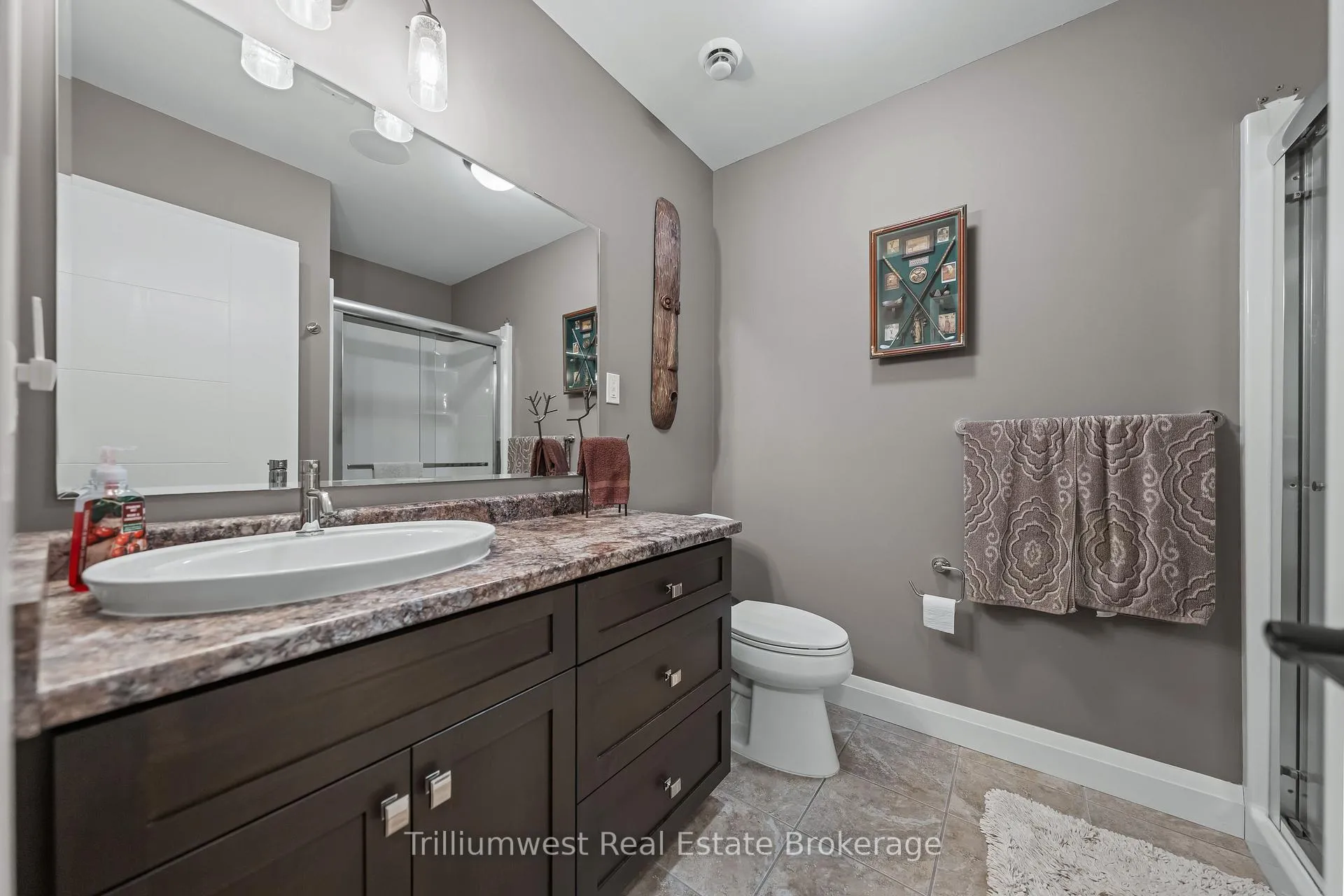 Photo 37 of 45 Zaduk Place, Guelph, Kortright East — HOMEH