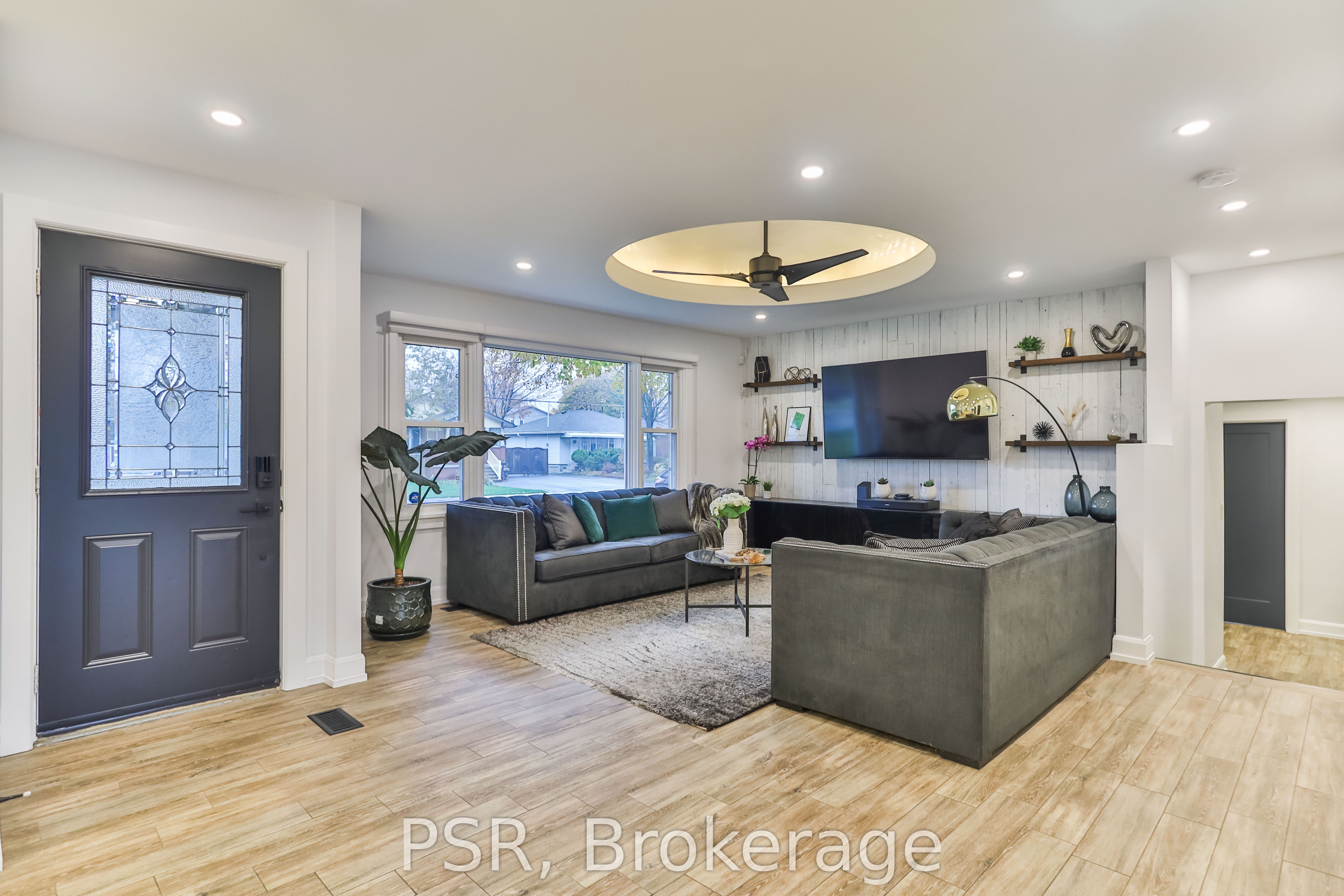 Photo 45 of 55 Deschene Avenue, Hamilton, Greeningdon — HOMEH