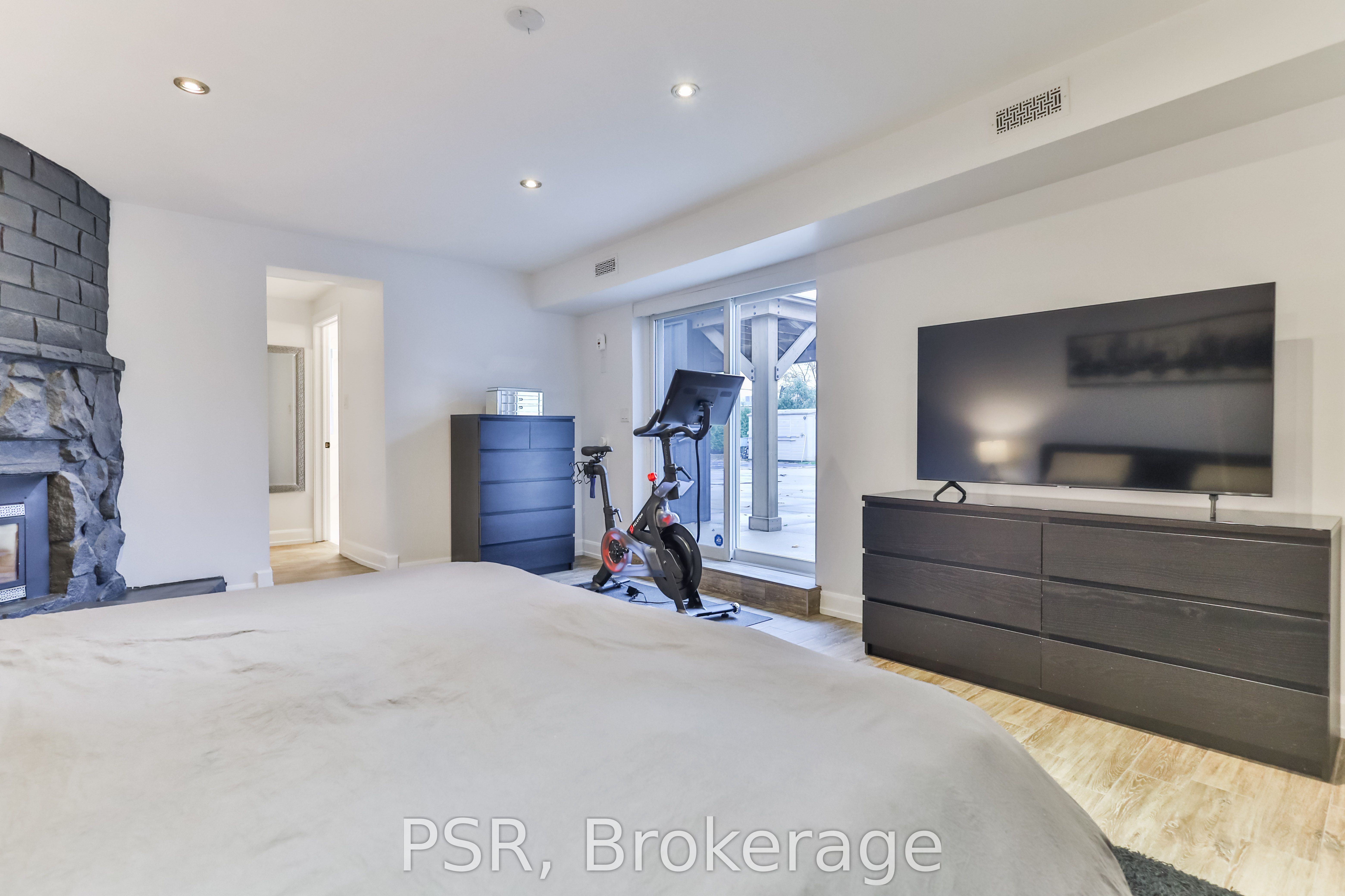 Photo 56 of 55 Deschene Avenue, Hamilton, Greeningdon — HOMEH