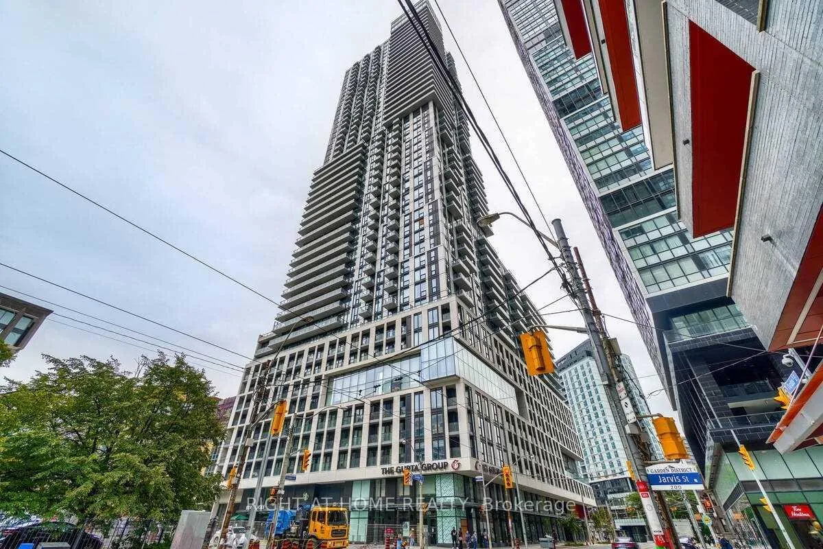 Front of Unit 519, 251 Jarvis Street
