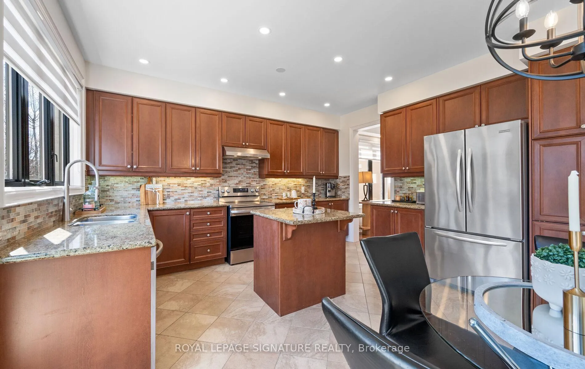 Photo 13 of 57 Sir Francesco Street, Vaughan, Patterson — HOMEH