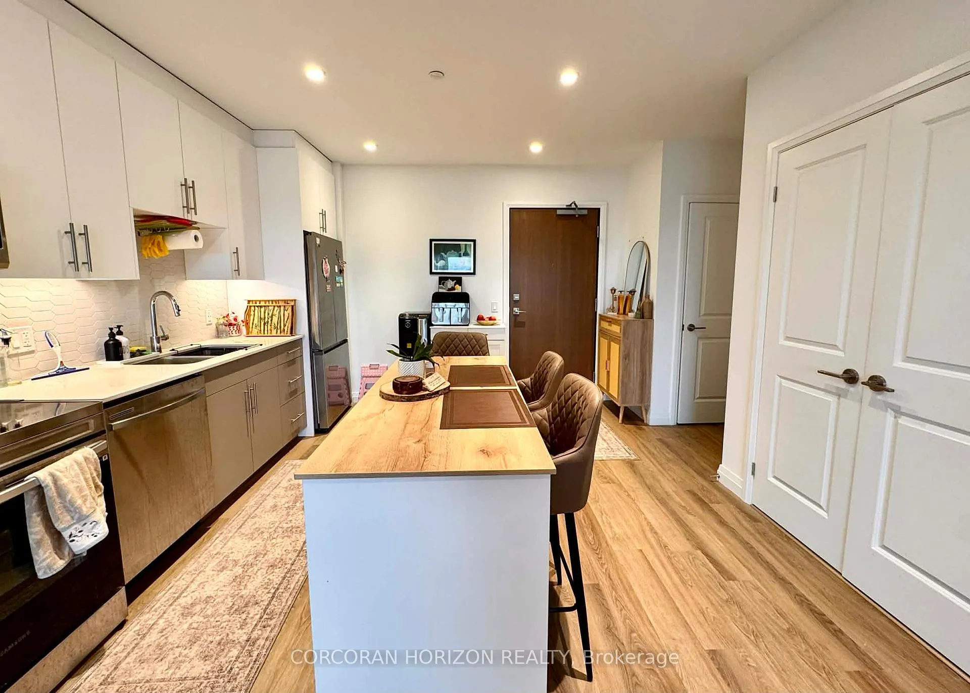 Photo 7 of Unit 821, 525 New Dundee Road, Kitchener — HOMEH