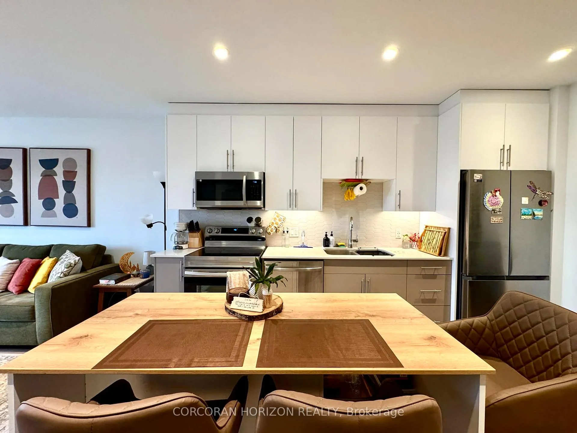 Photo 9 of Unit 821, 525 New Dundee Road, Kitchener — HOMEH