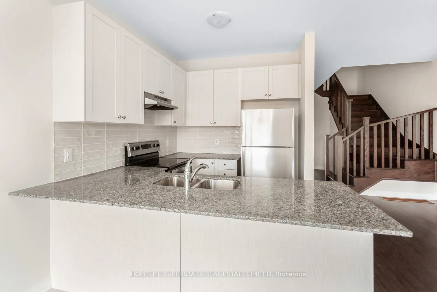 Photo 12 of 1118 Trudeau Drive, Milton, Bowes — HOMEH
