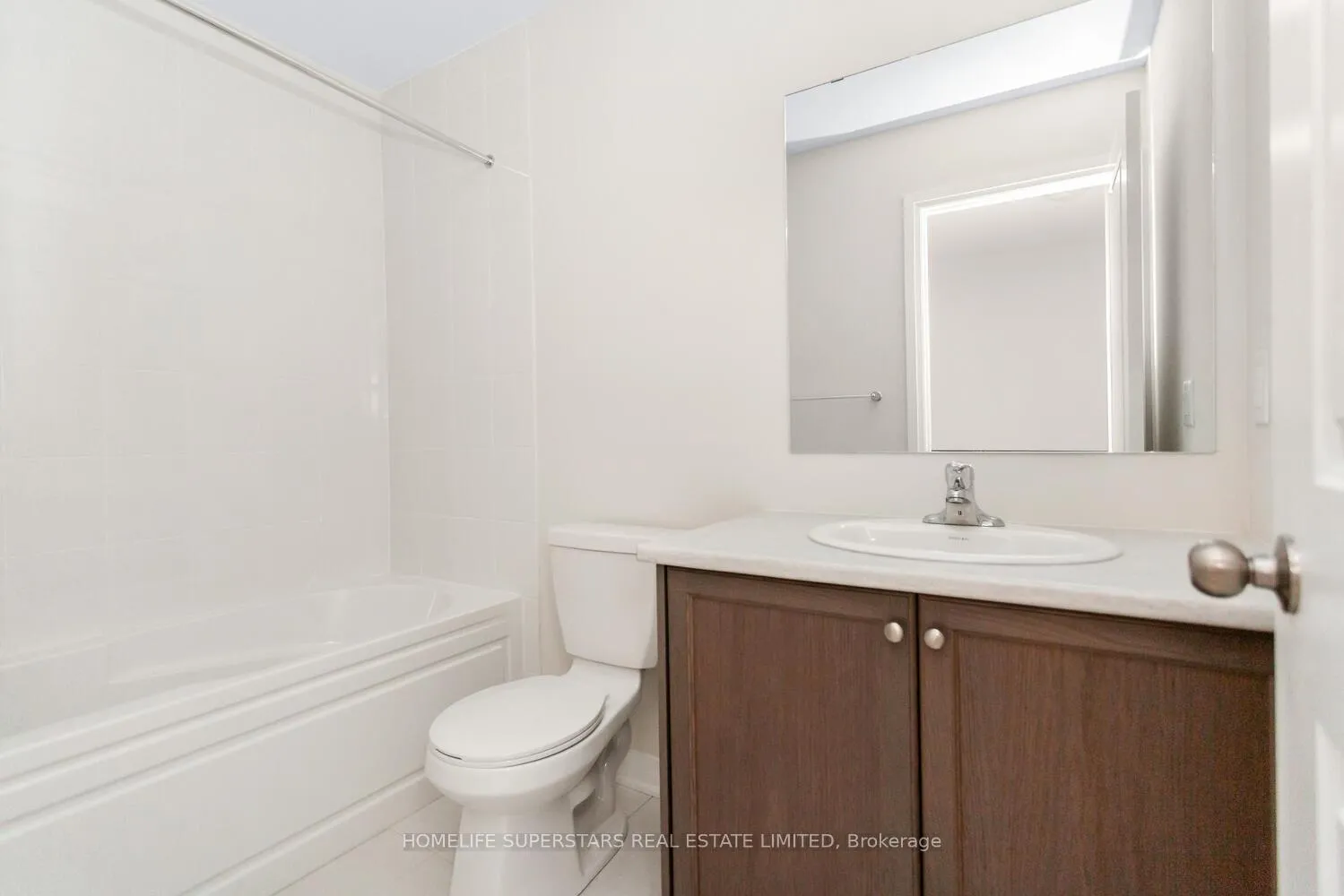 Photo 20 of 1118 Trudeau Drive, Milton, Bowes — HOMEH