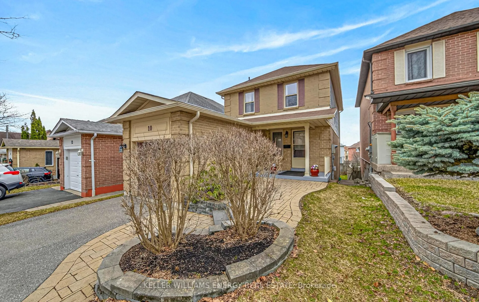 Photo 2 of 10 Ducatel Crescent, Ajax, Central — HOMEH