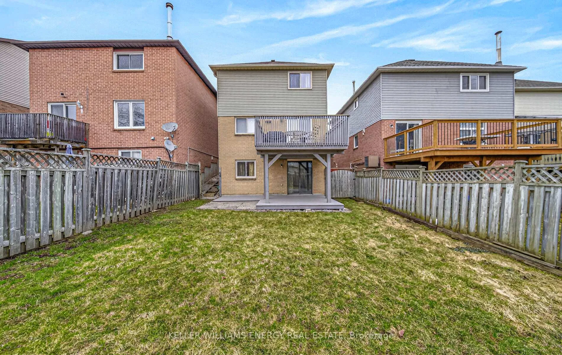 Photo 7 of 10 Ducatel Crescent, Ajax, Central — HOMEH