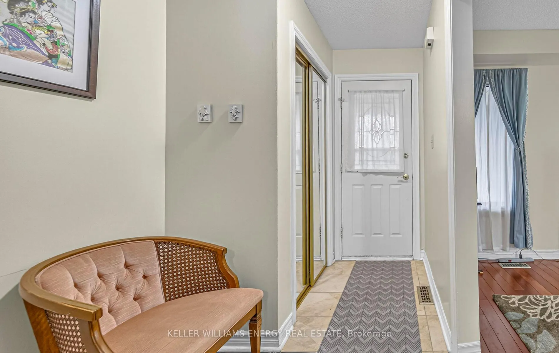Photo 11 of 10 Ducatel Crescent, Ajax, Central — HOMEH