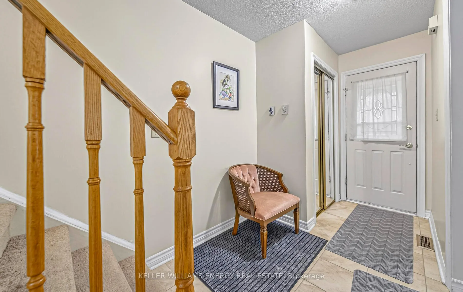Photo 12 of 10 Ducatel Crescent, Ajax, Central — HOMEH