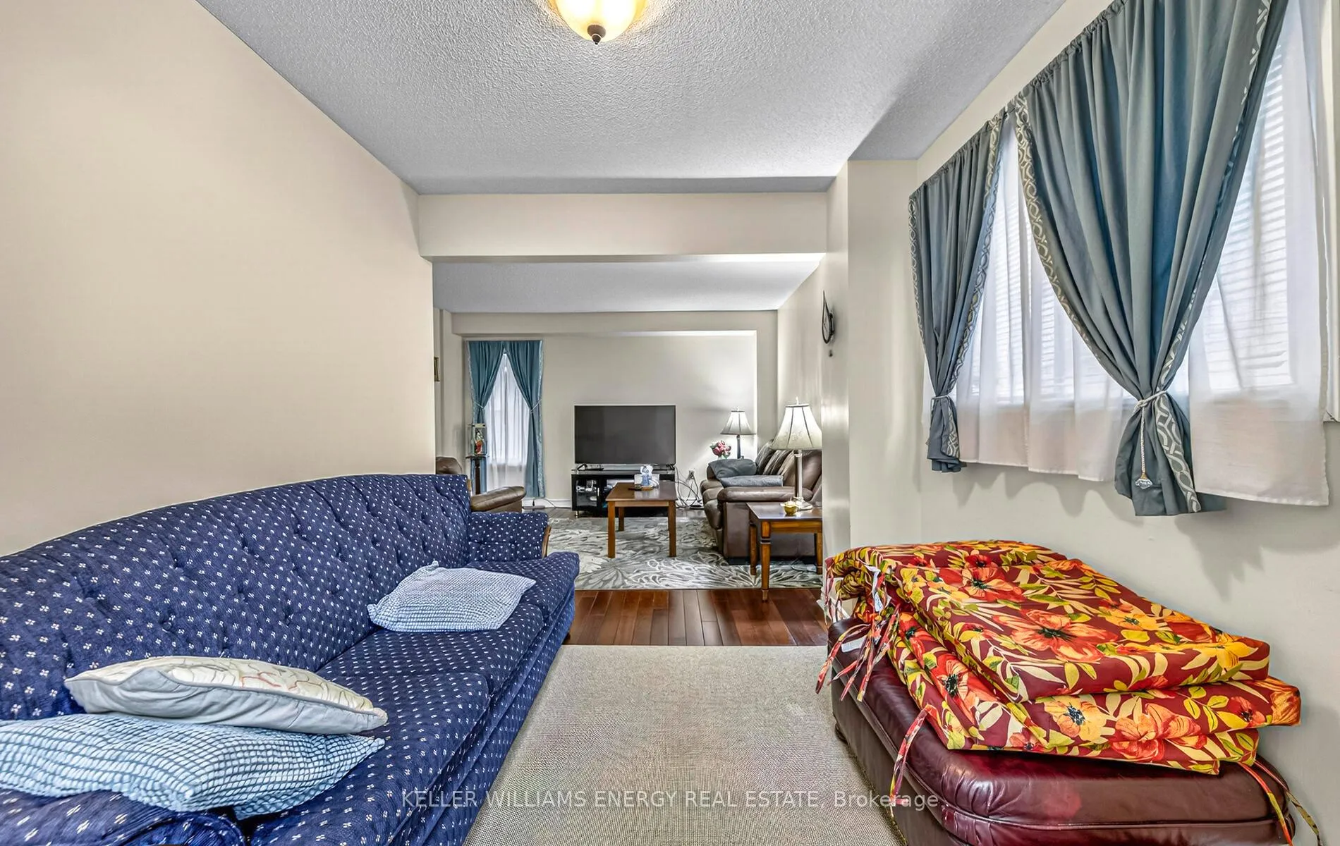Photo 18 of 10 Ducatel Crescent, Ajax, Central — HOMEH