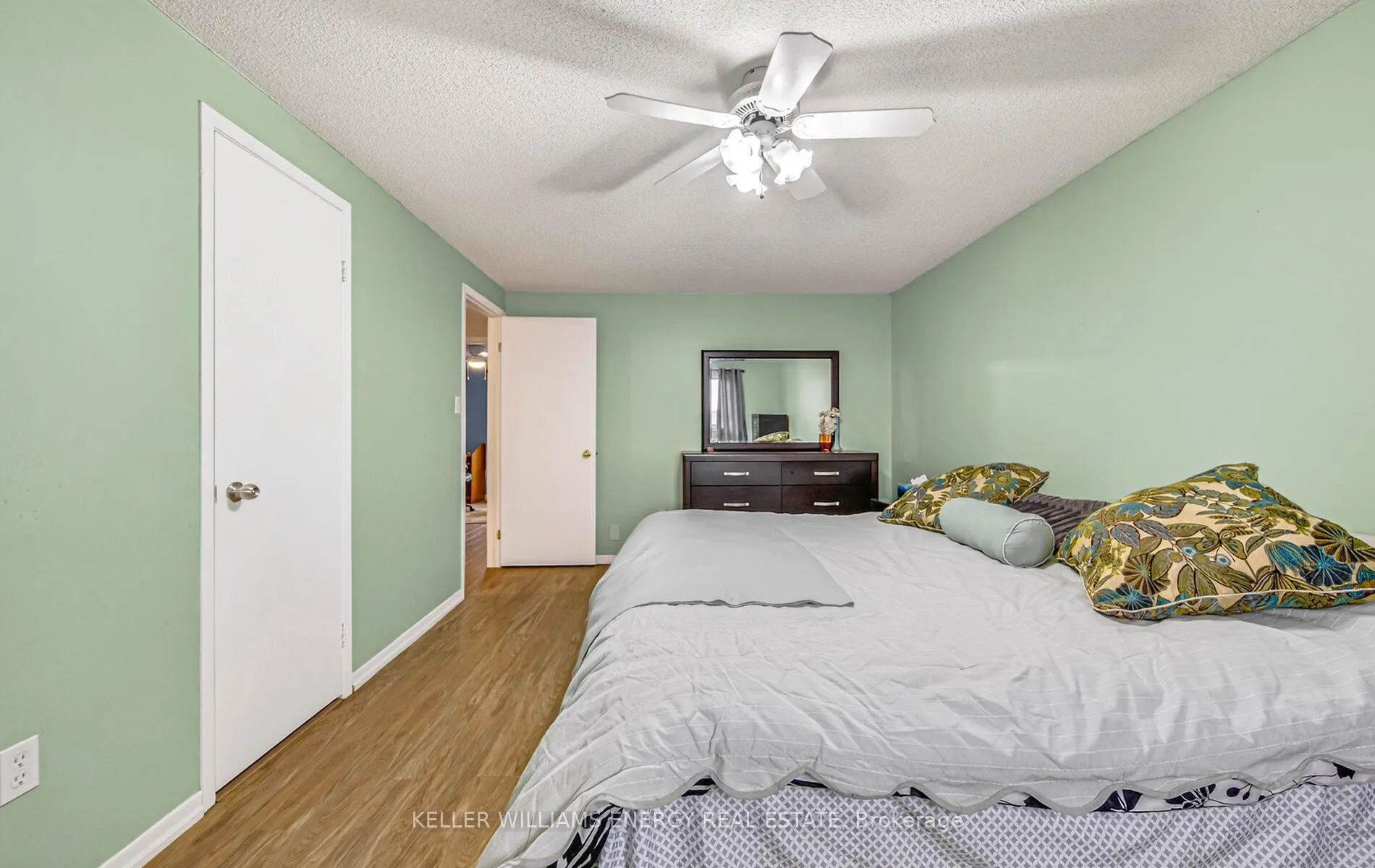 Photo 28 of 10 Ducatel Crescent, Ajax, Central — HOMEH