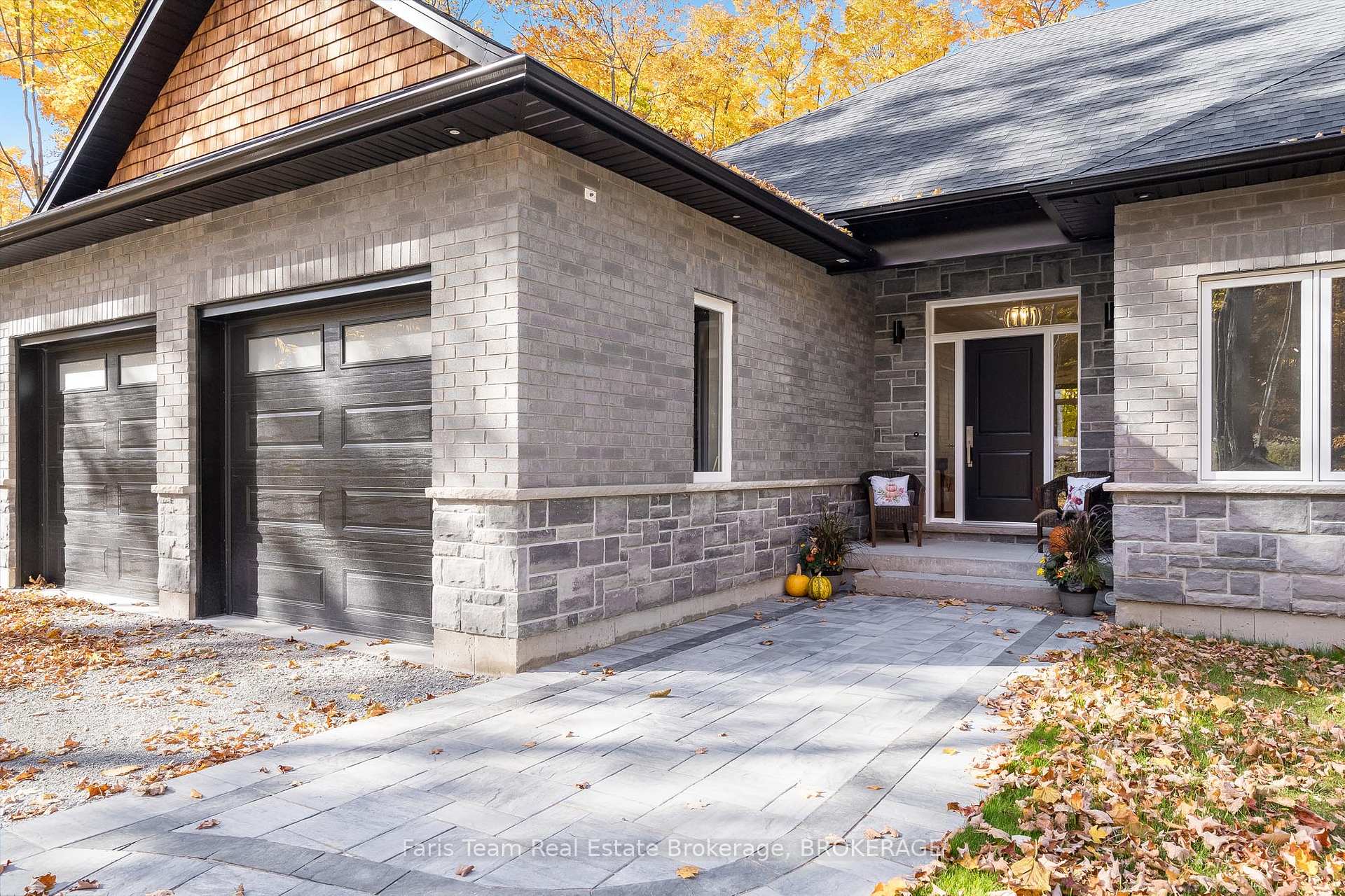 Photo 4 of 14 Glenn Howard Court, Tiny, Rural Tiny — HOMEH