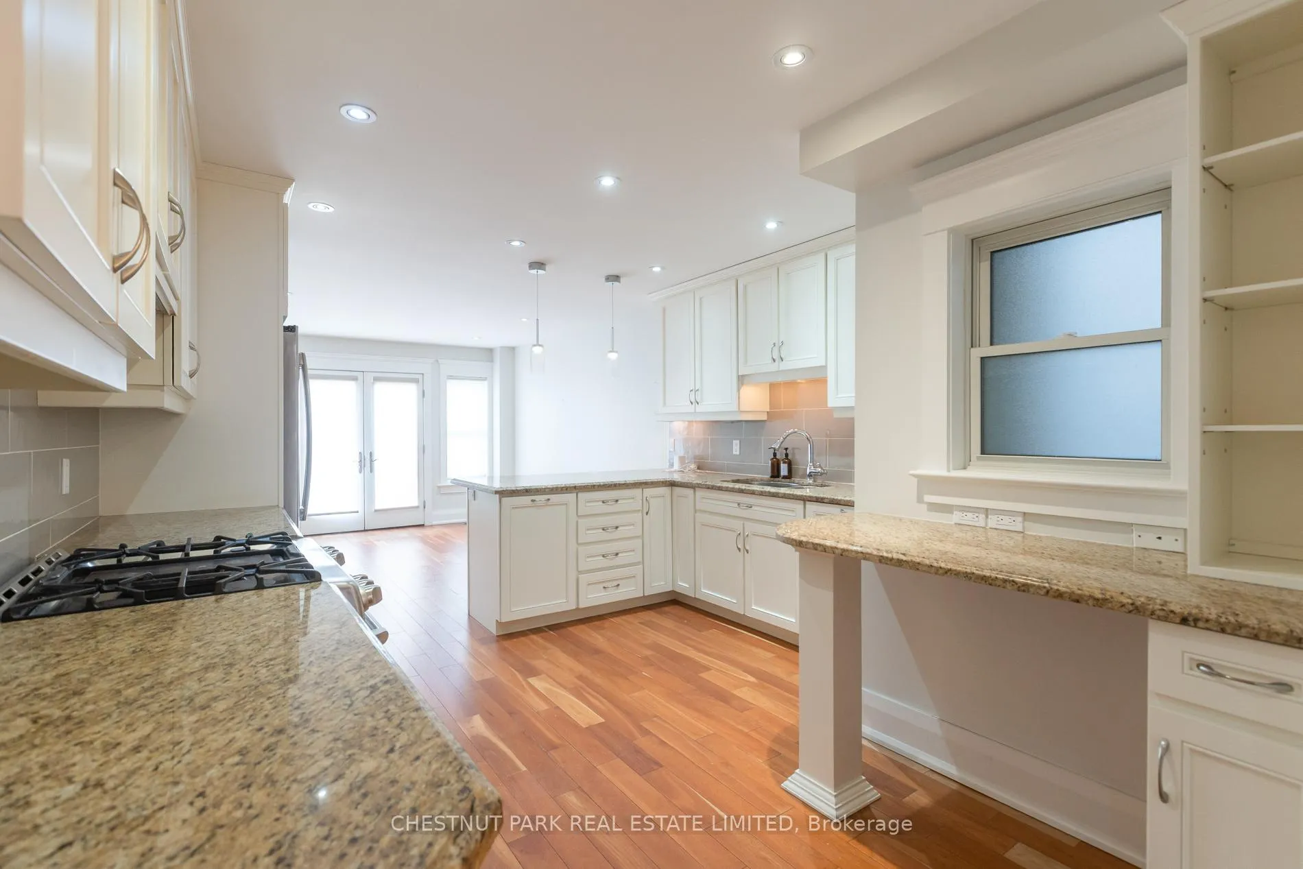 Photo 11 of 9 Forsyth Road, Toronto, Mount Pleasant East — HOMEH