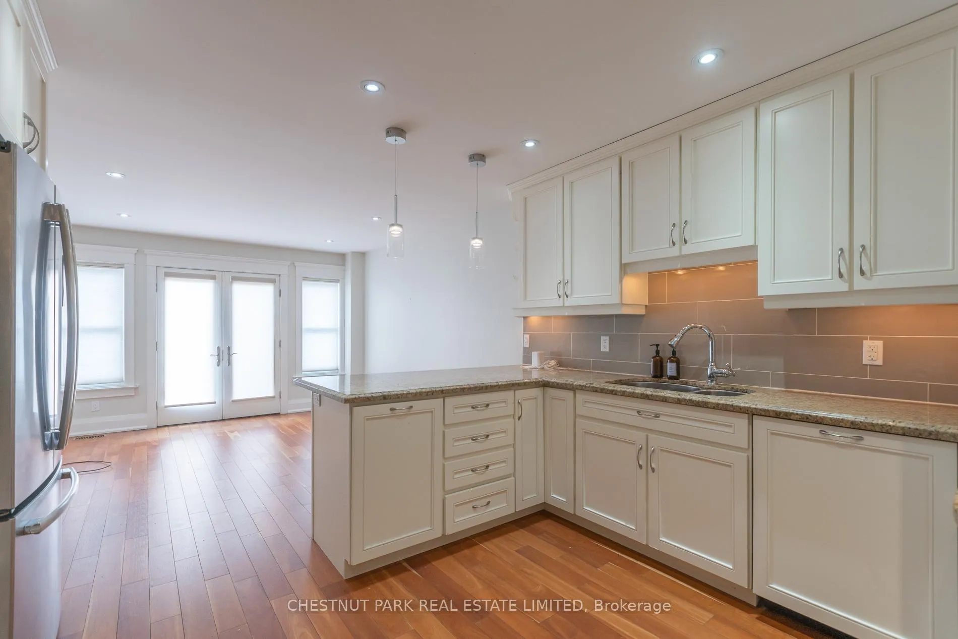 Photo 14 of 9 Forsyth Road, Toronto, Mount Pleasant East — HOMEH