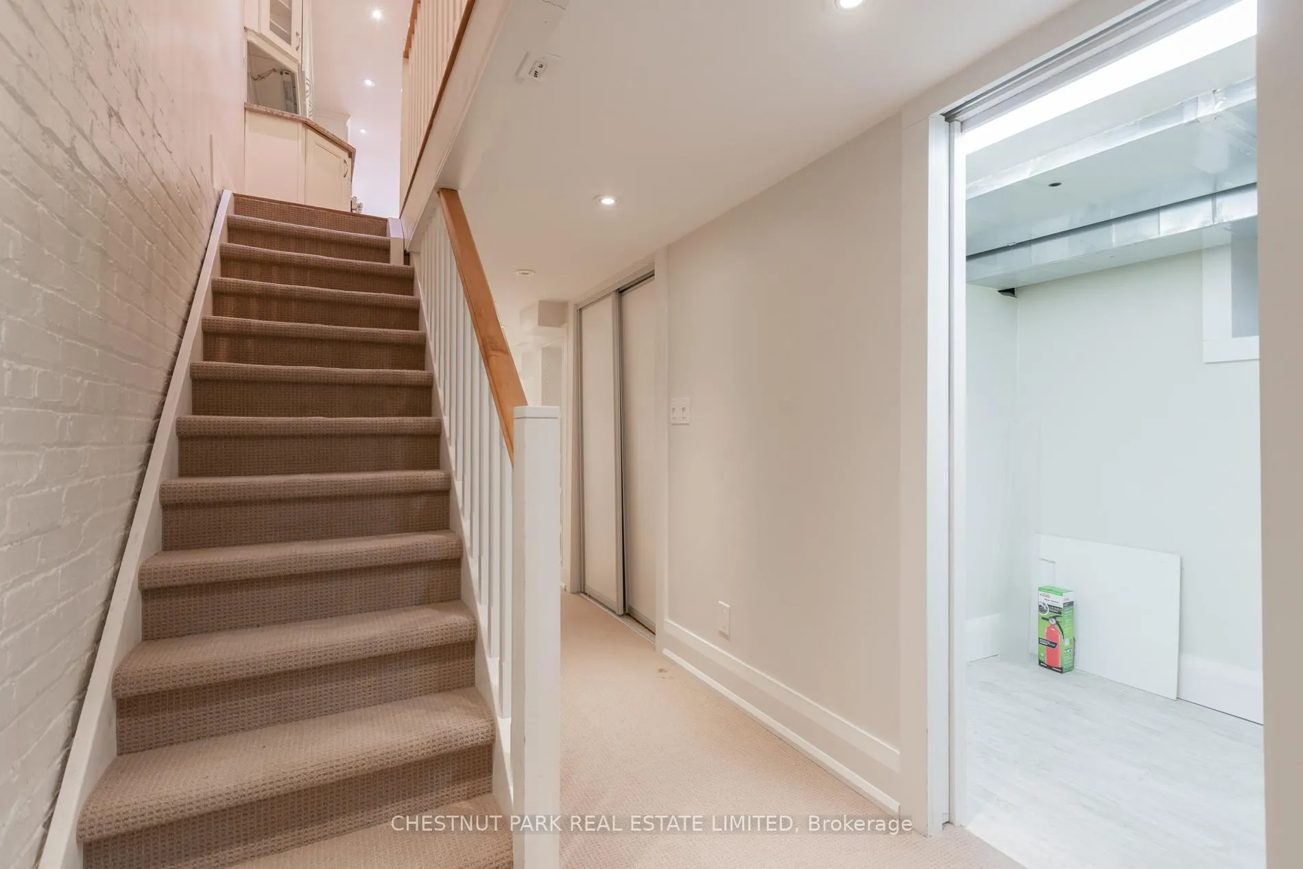 Photo 37 of 9 Forsyth Road, Toronto, Mount Pleasant East — HOMEH