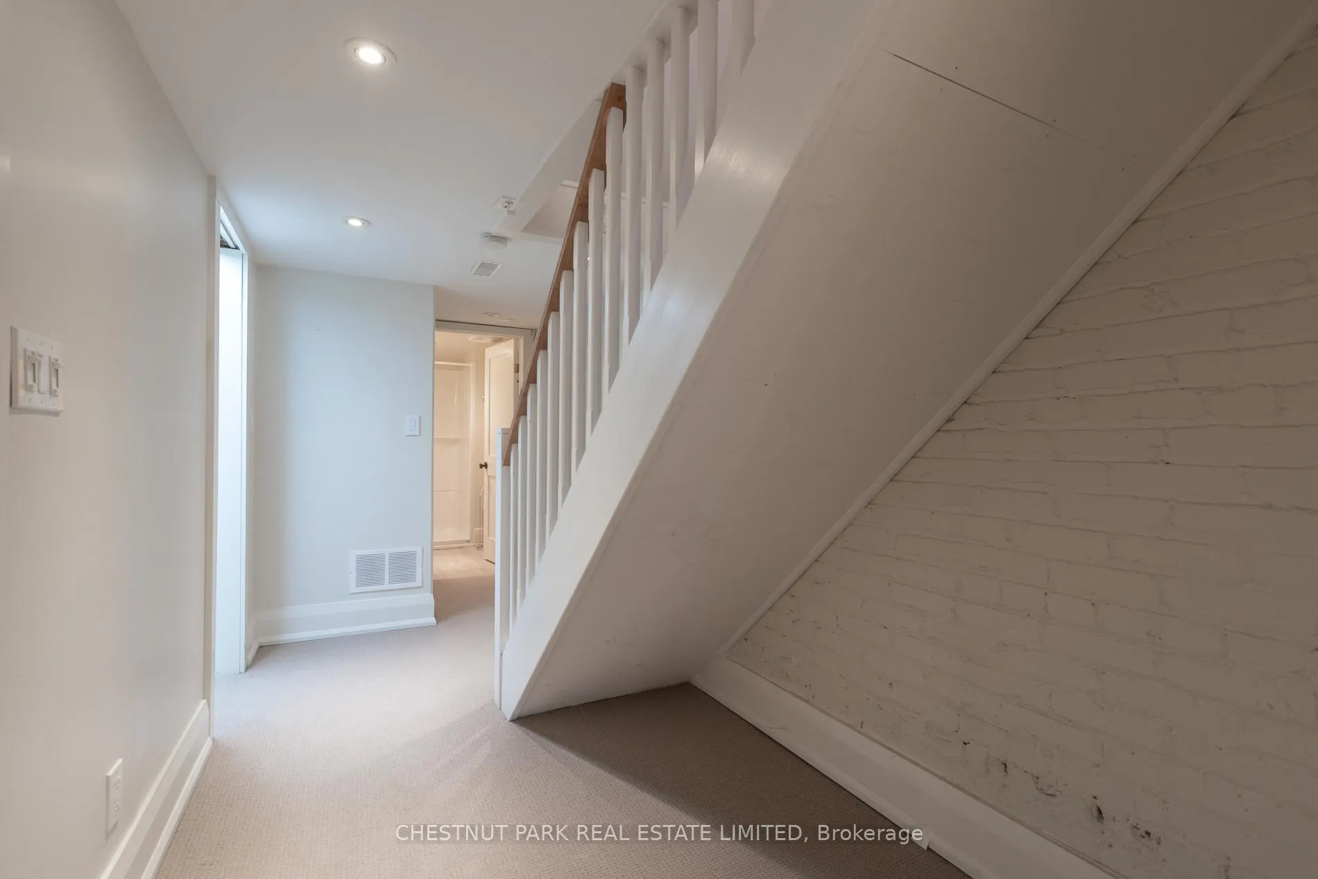 Photo 39 of 9 Forsyth Road, Toronto, Mount Pleasant East — HOMEH