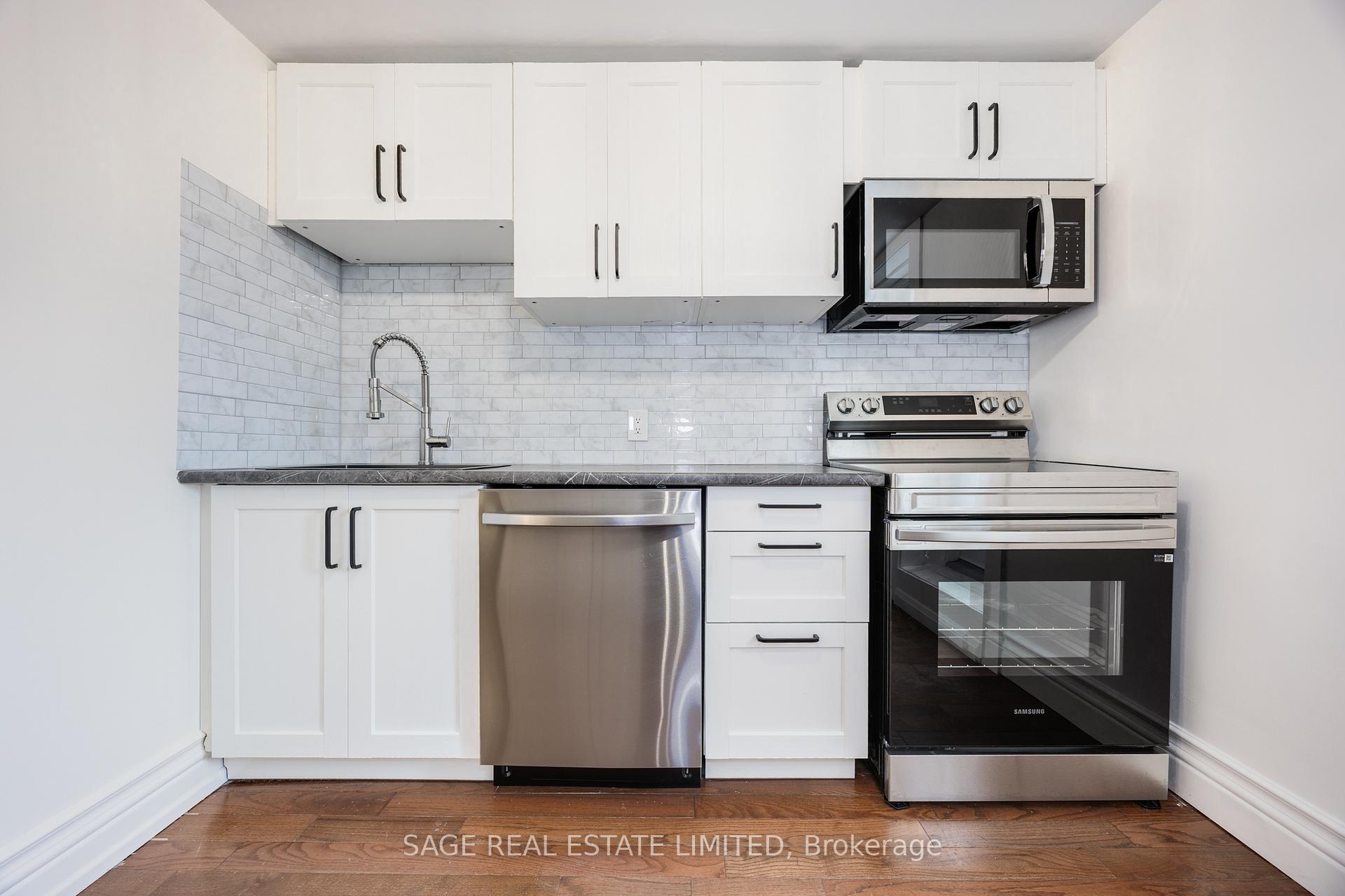 Photo 10 of Unit UPPER, 310 Gladstone Avenue, Toronto, Little Portugal — HOMEH