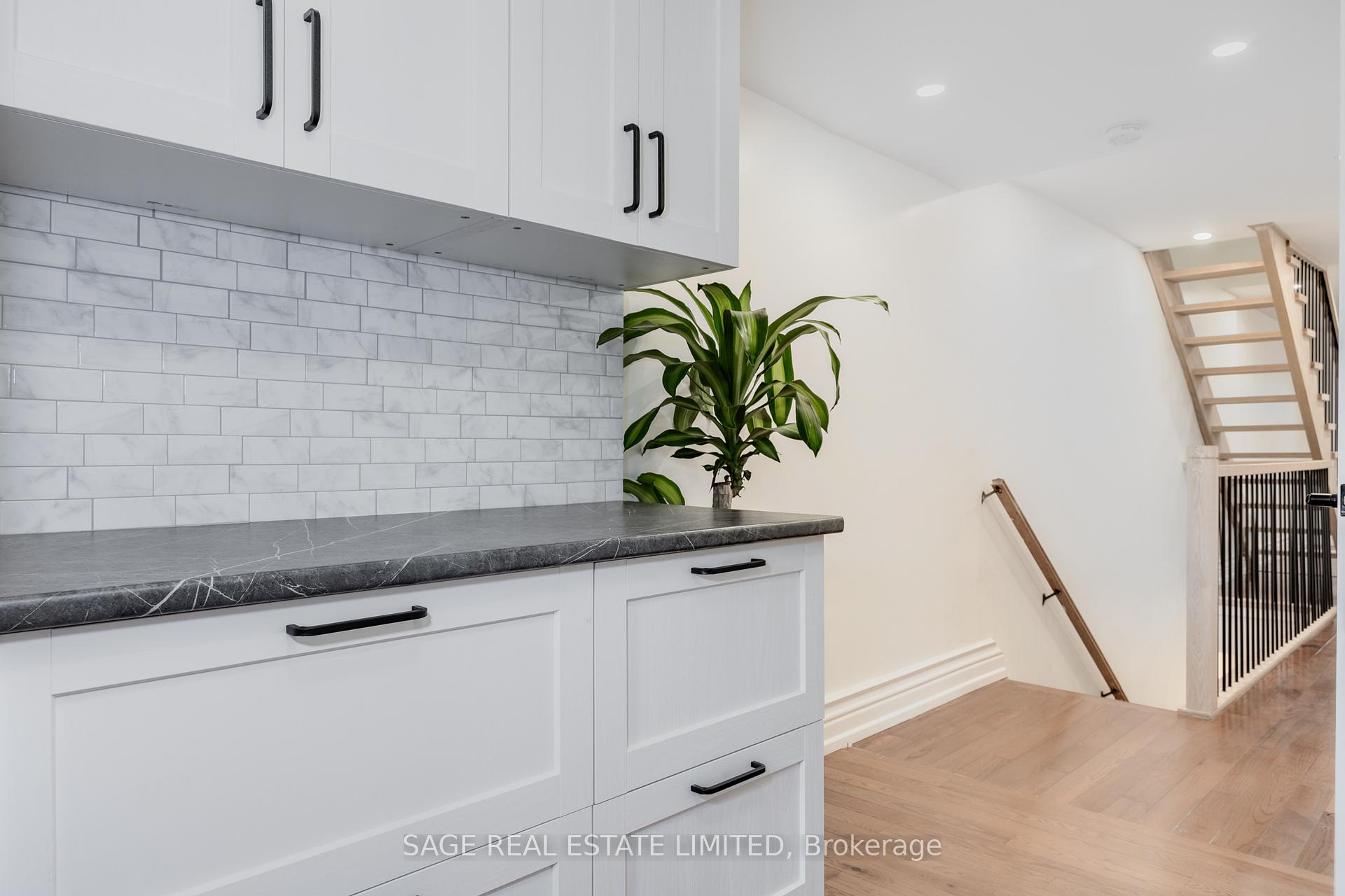 Photo 12 of Unit UPPER, 310 Gladstone Avenue, Toronto, Little Portugal — HOMEH