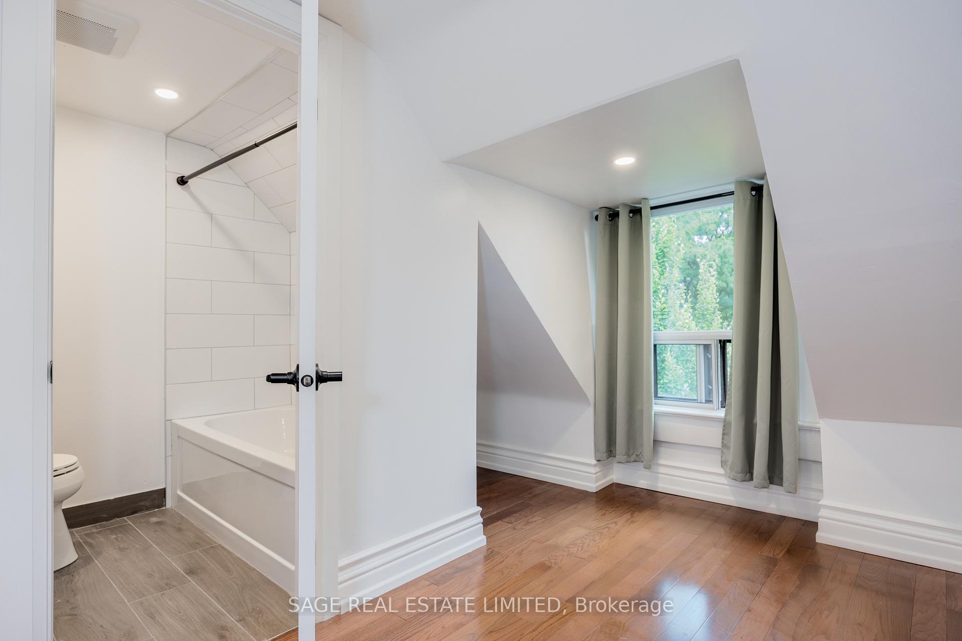 Photo 27 of Unit UPPER, 310 Gladstone Avenue, Toronto, Little Portugal — HOMEH