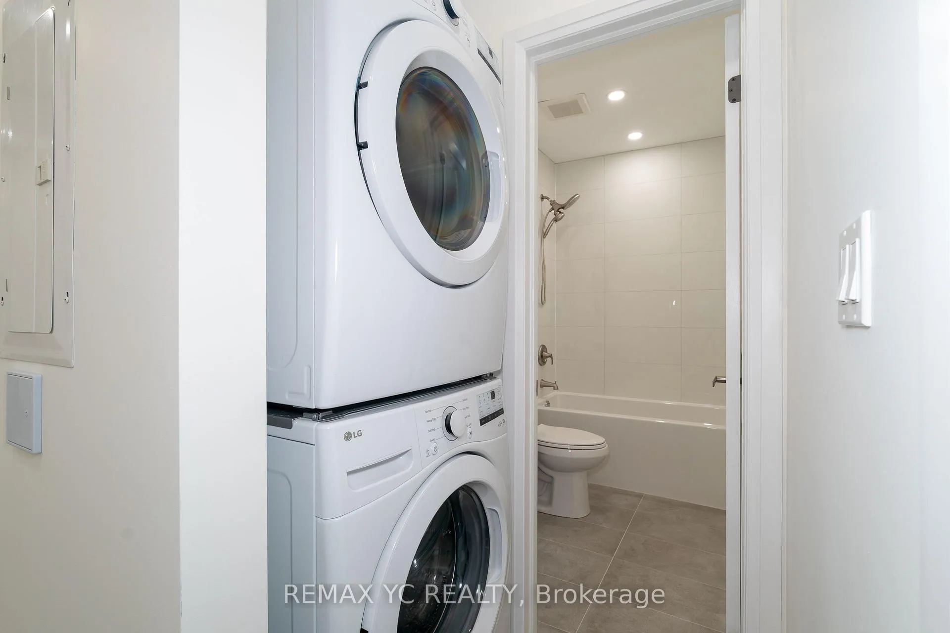 Photo 8 of Unit 2S, 673 Danforth Avenue, Toronto, Blake-Jones — HOMEH