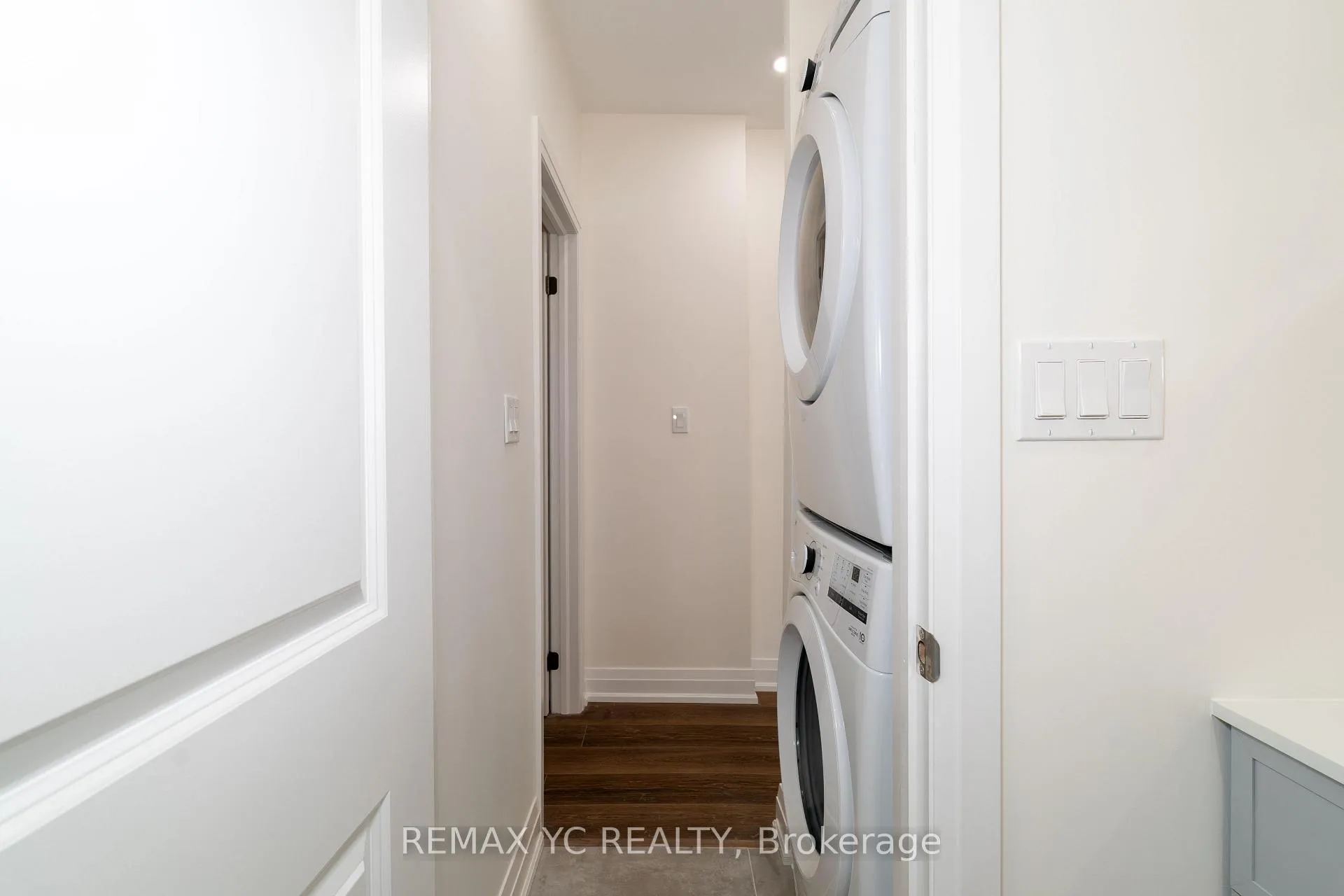 Photo 9 of Unit 2S, 673 Danforth Avenue, Toronto, Blake-Jones — HOMEH