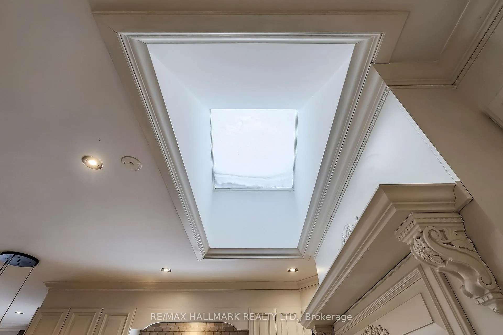 Photo 5 of 14 Robert Gray Road, Whitchurch-Stouffville, Ballantrae — HOMEH