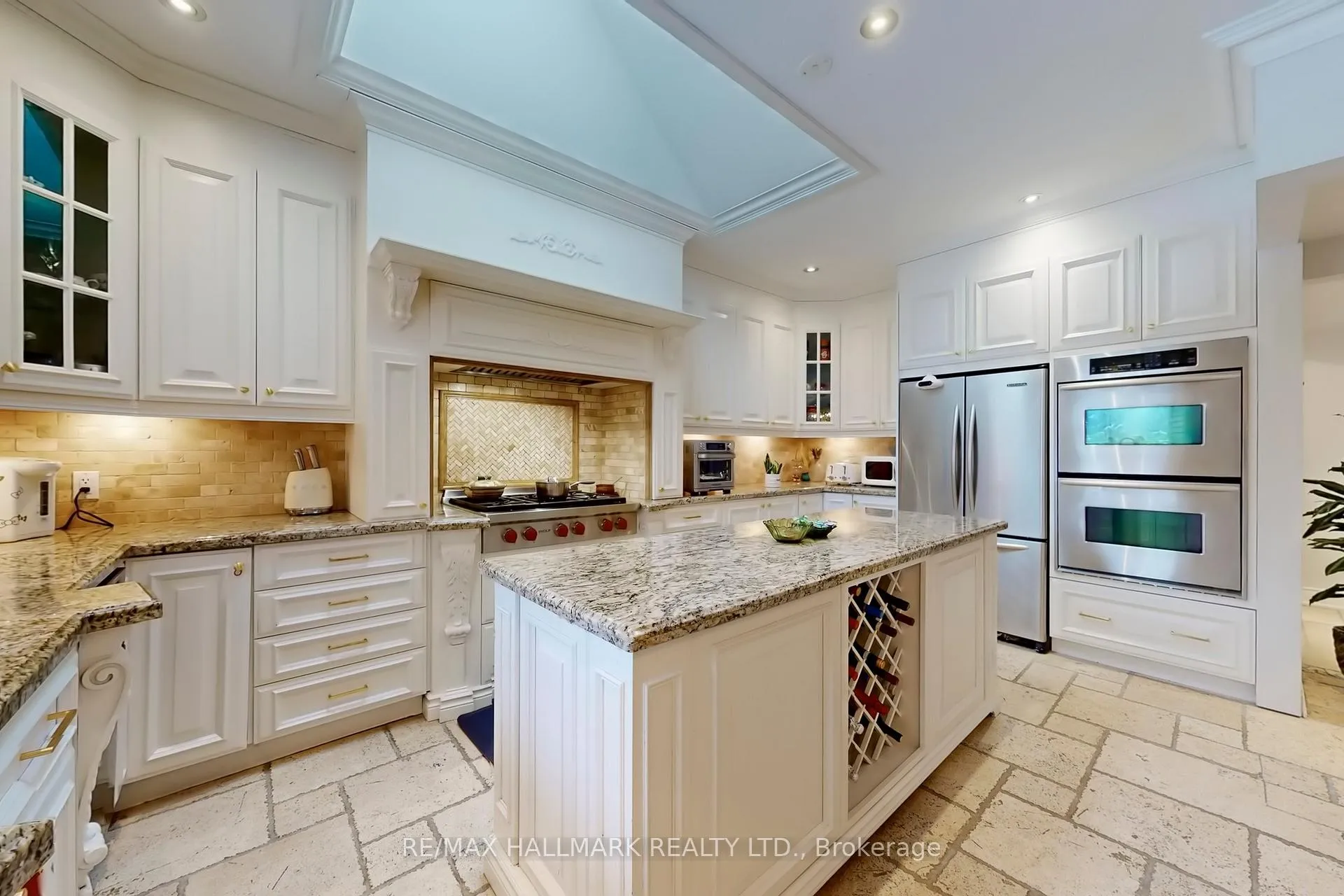 Photo 10 of 14 Robert Gray Road, Whitchurch-Stouffville, Ballantrae — HOMEH