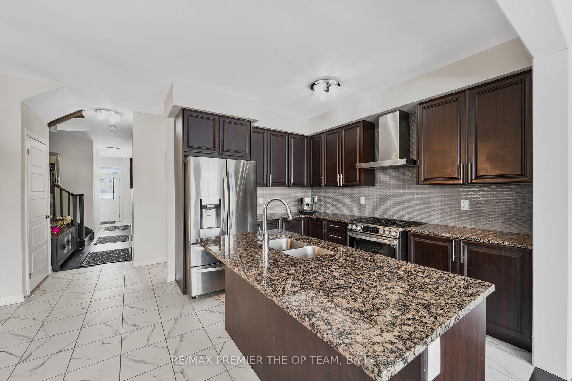 Photo 15 of 115 Vanilla Trail, Thorold, Rolling Meadows — HOMEH