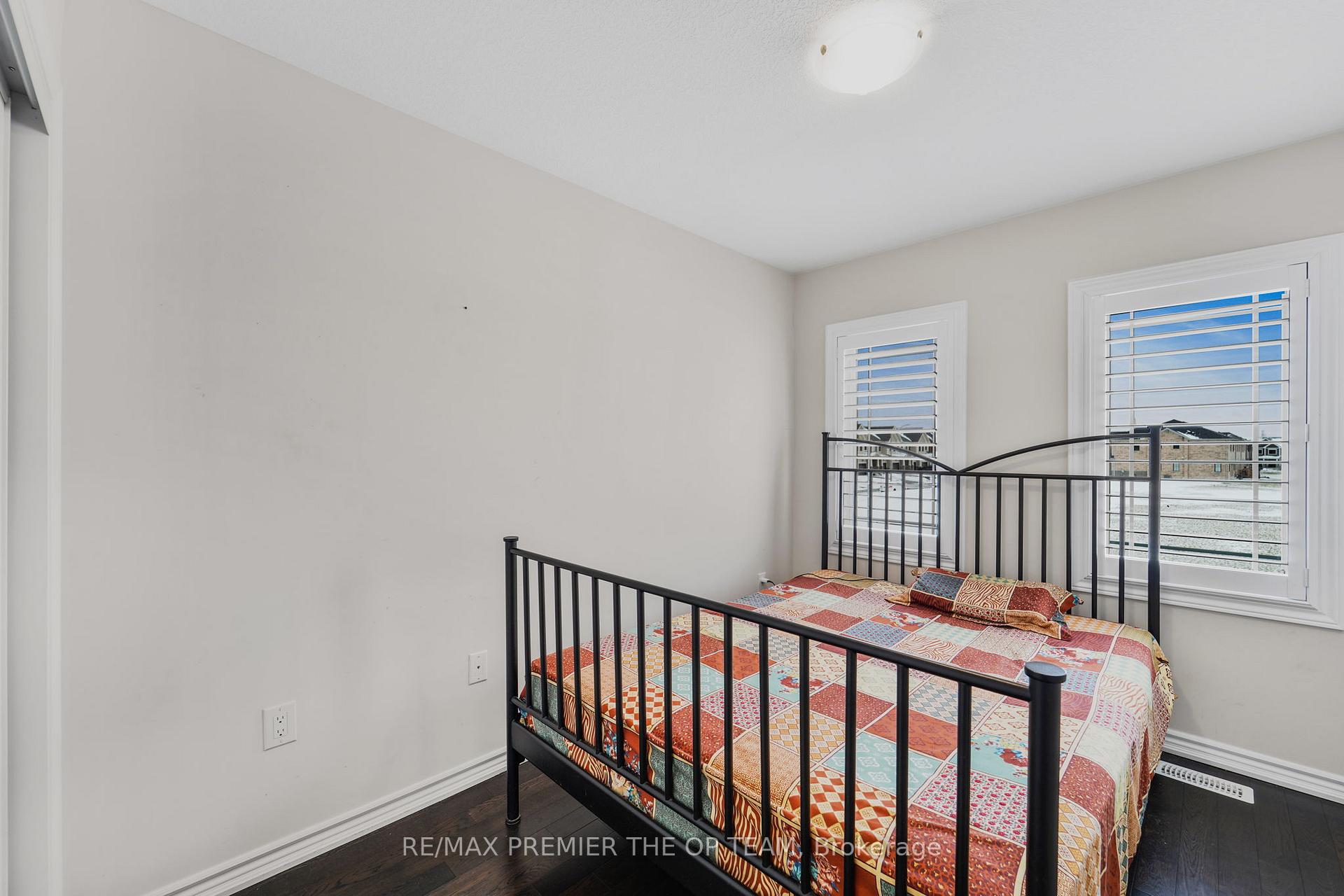 Photo 21 of 115 Vanilla Trail, Thorold, Rolling Meadows — HOMEH