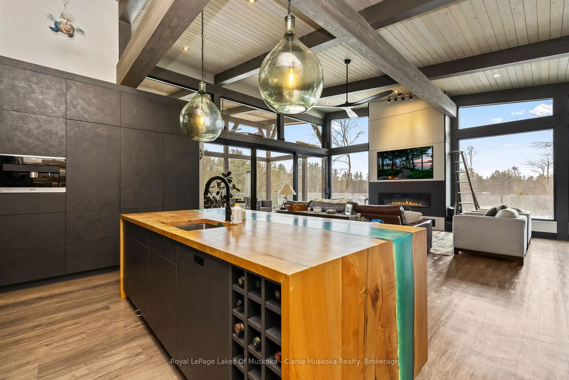 Photo 11 of 1210 Falkenburg Road, Bracebridge, Monck (Bracebridge) — HOMEH