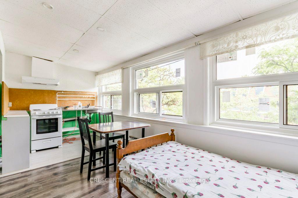 Photo 11 of Unit 1, 390 College Street, Toronto, University — HOMEH