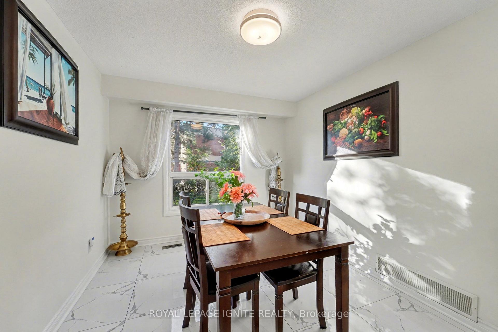 Photo 10 of 20 John Stoner Drive, Scarborough, Malvern — HOMEH