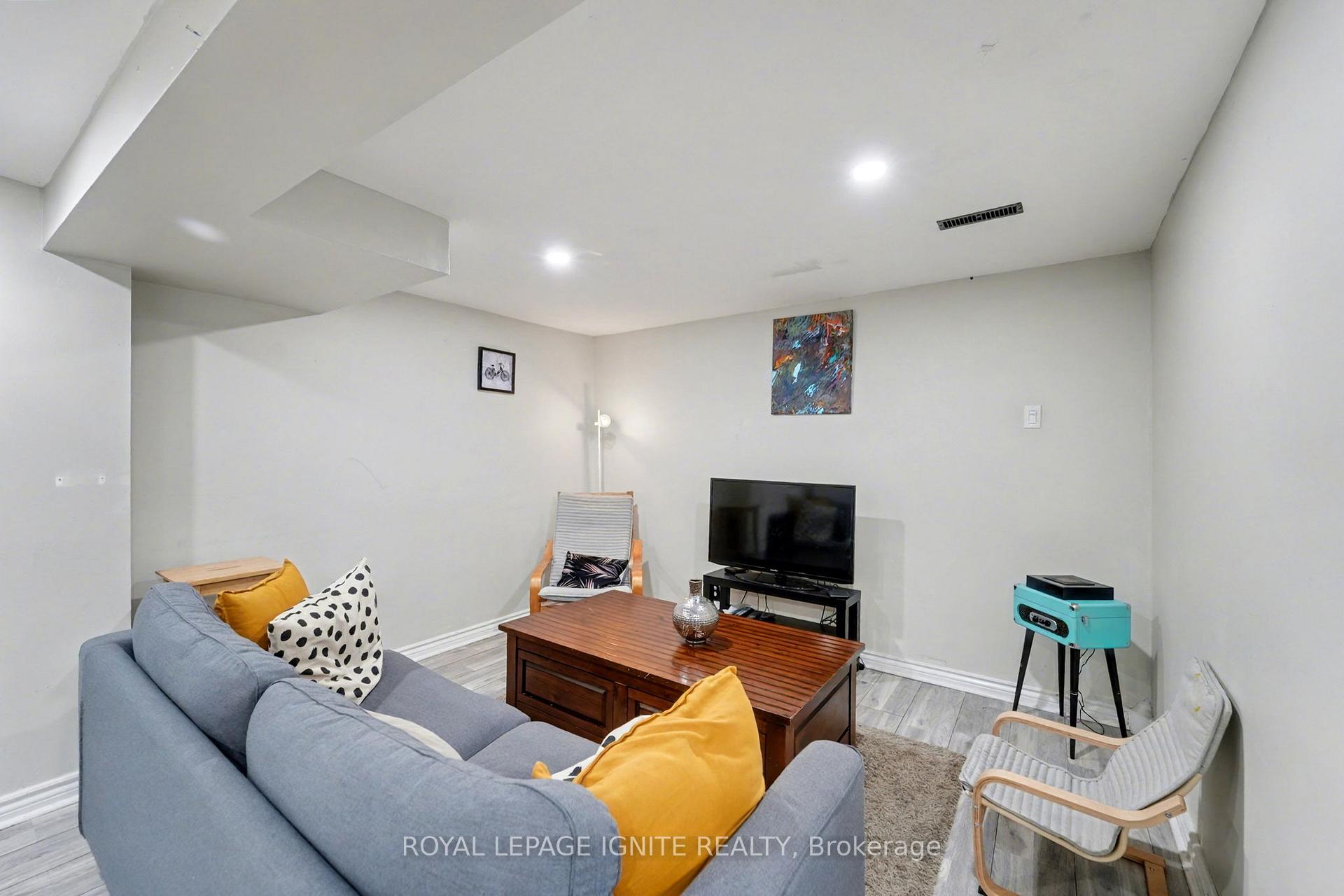 Photo 30 of 20 John Stoner Drive, Scarborough, Malvern — HOMEH