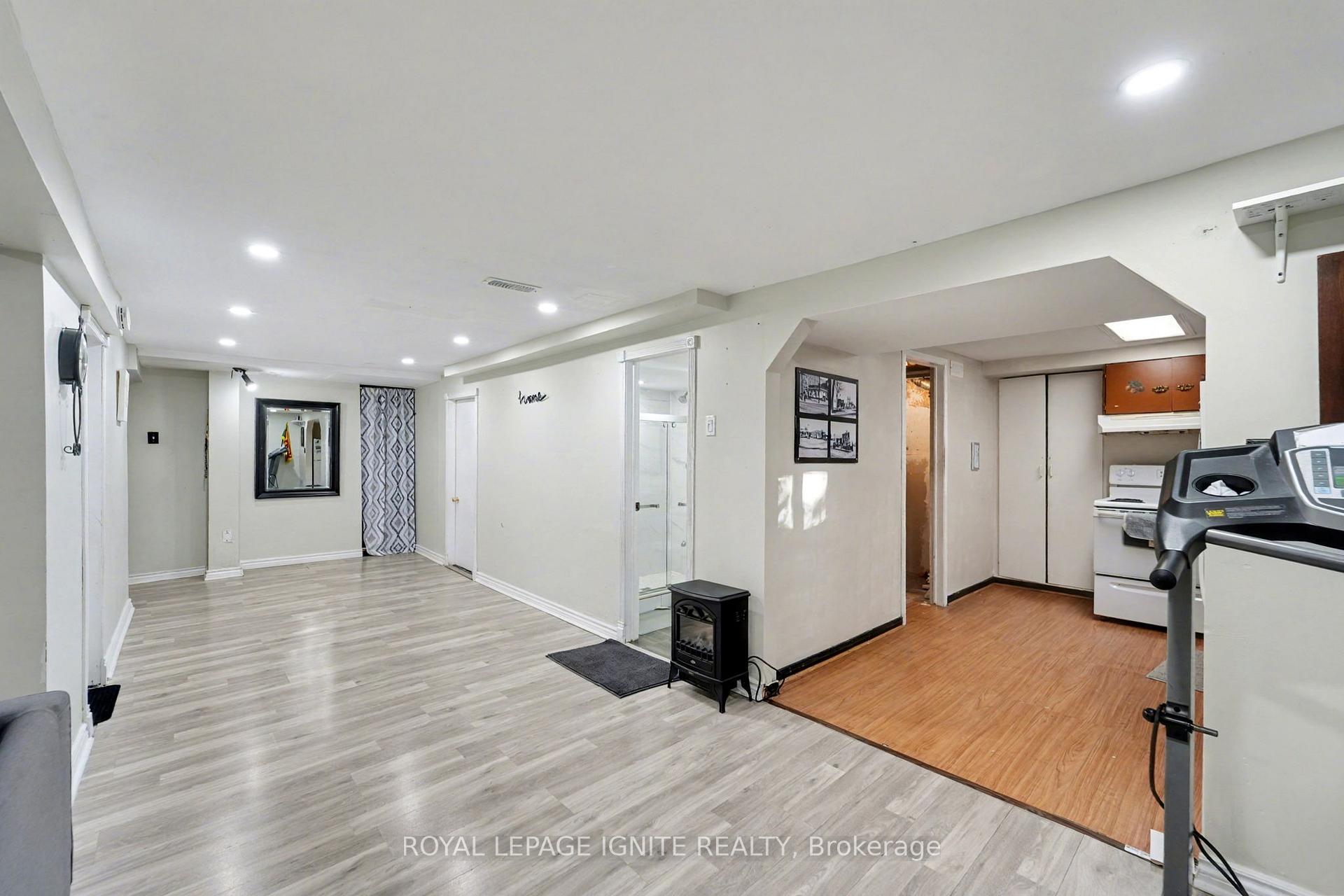 Photo 35 of 20 John Stoner Drive, Scarborough, Malvern — HOMEH