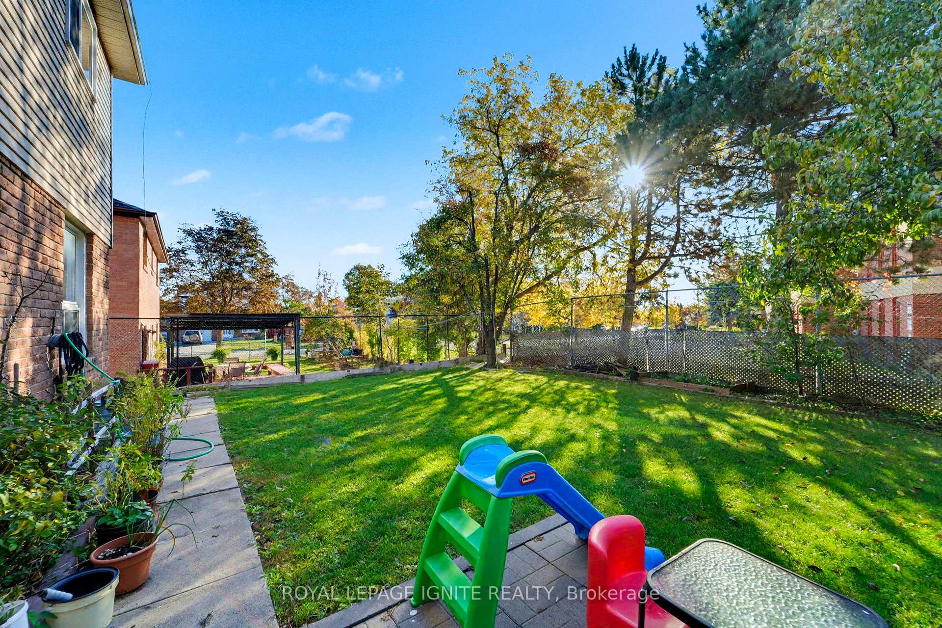 Photo 39 of 20 John Stoner Drive, Scarborough, Malvern — HOMEH