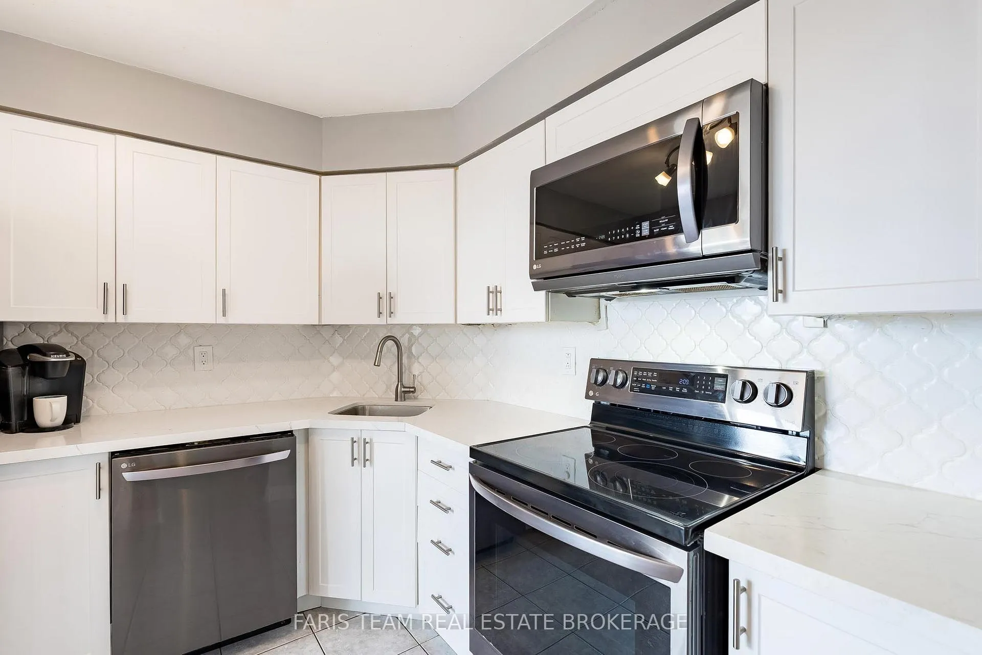 Photo 6 of Unit 507, 61 Markbrook Lane, Etobicoke, Mount Olive-Silverstone-Jamestown — HOMEH