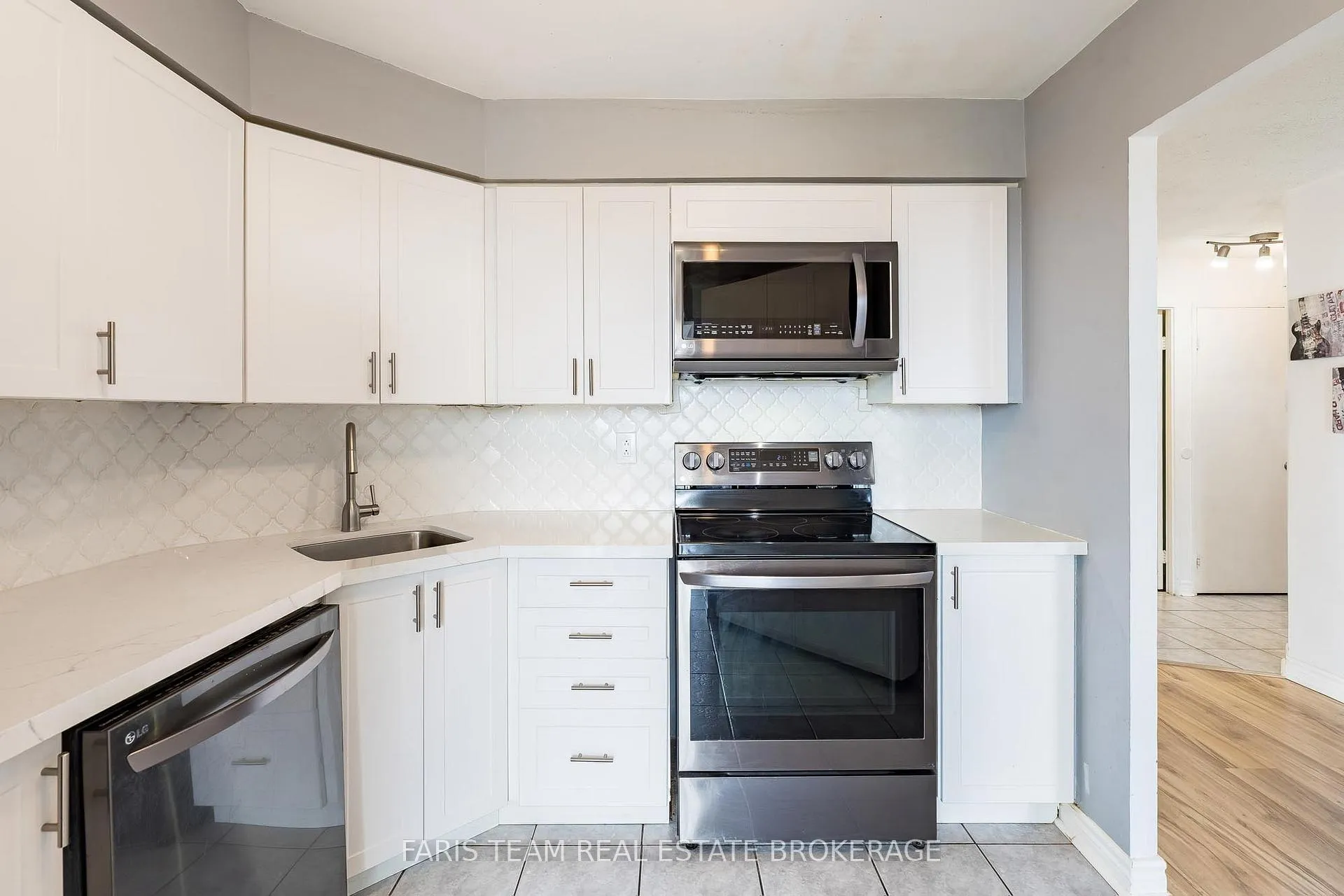 Photo 7 of Unit 507, 61 Markbrook Lane, Etobicoke, Mount Olive-Silverstone-Jamestown — HOMEH