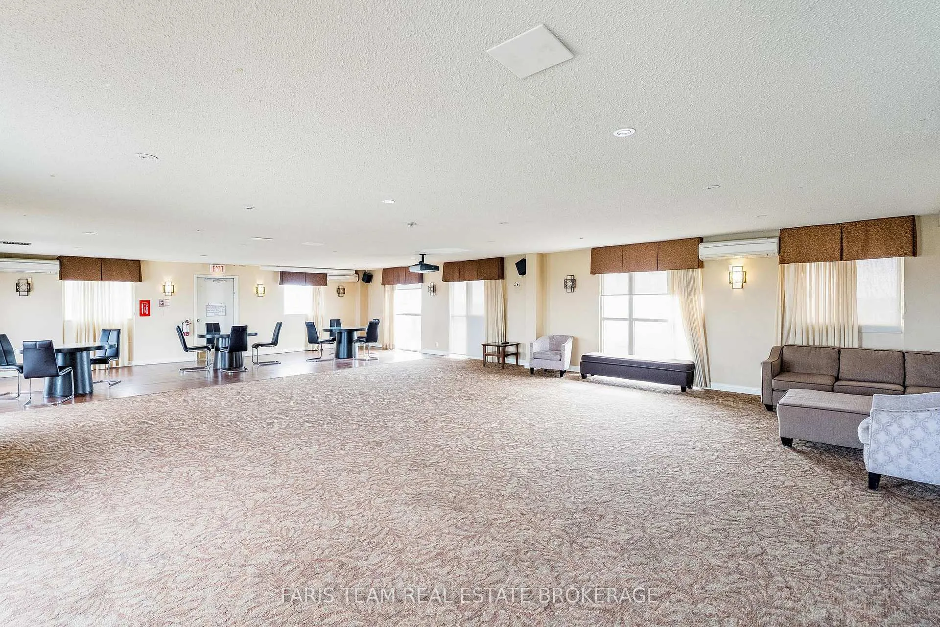 Photo 18 of Unit 507, 61 Markbrook Lane, Etobicoke, Mount Olive-Silverstone-Jamestown — HOMEH