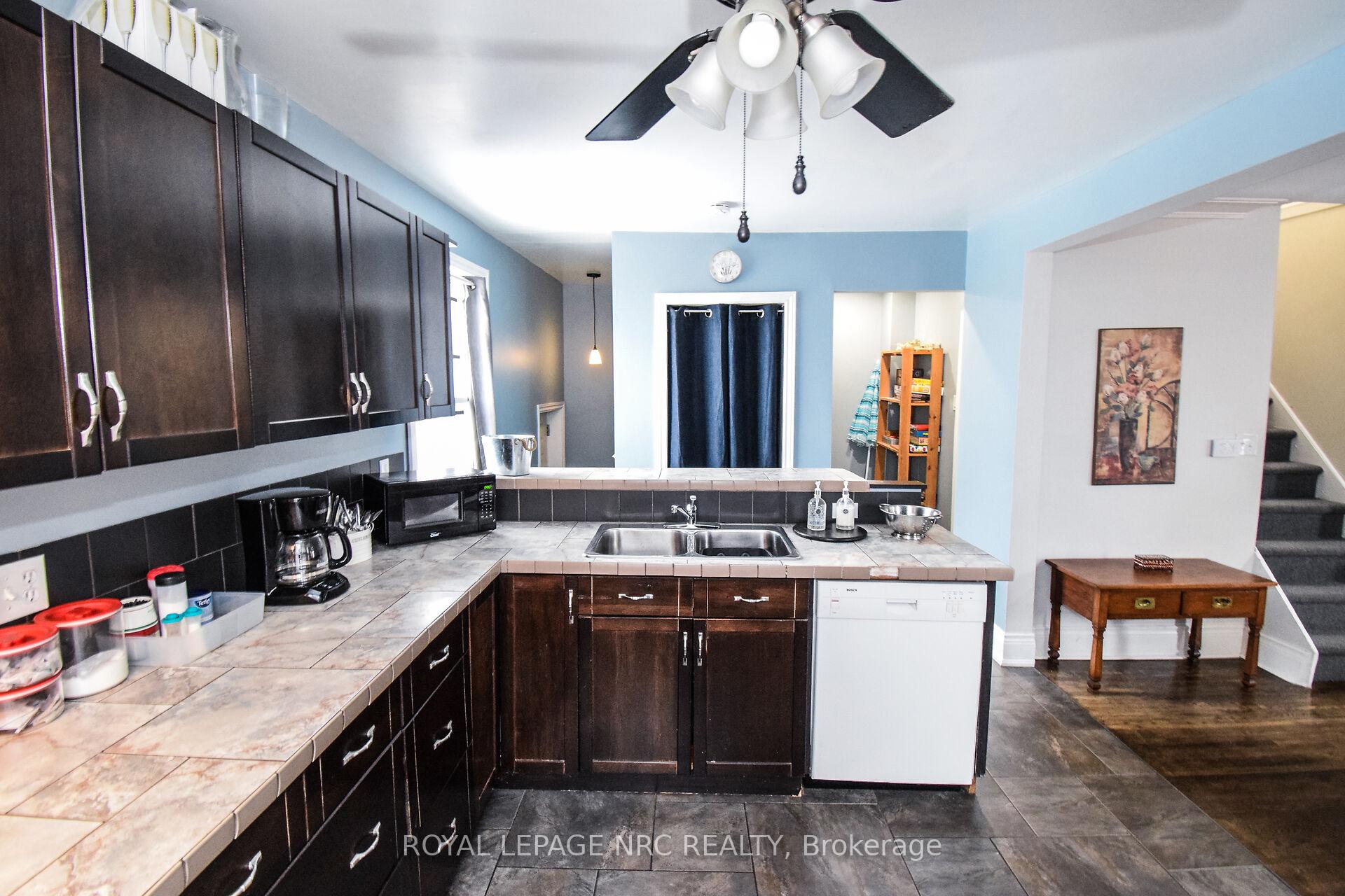 Photo 12 of 109 Pine Street S, Thorold, Thorold Downtown — HOMEH
